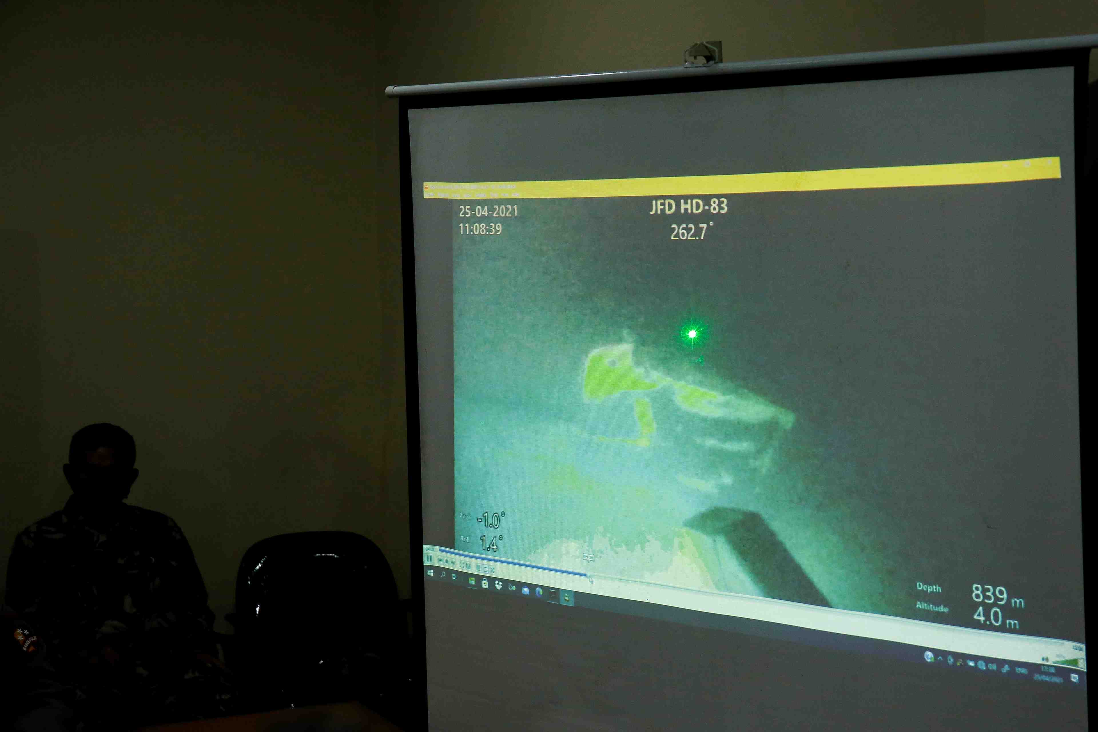 Le sous-marin indonesien disparu retrouve par 850 metres de fond