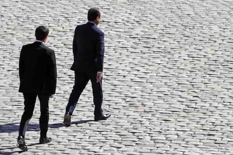 La cote du couple exécutif remonte, selon un sondage Odoxa