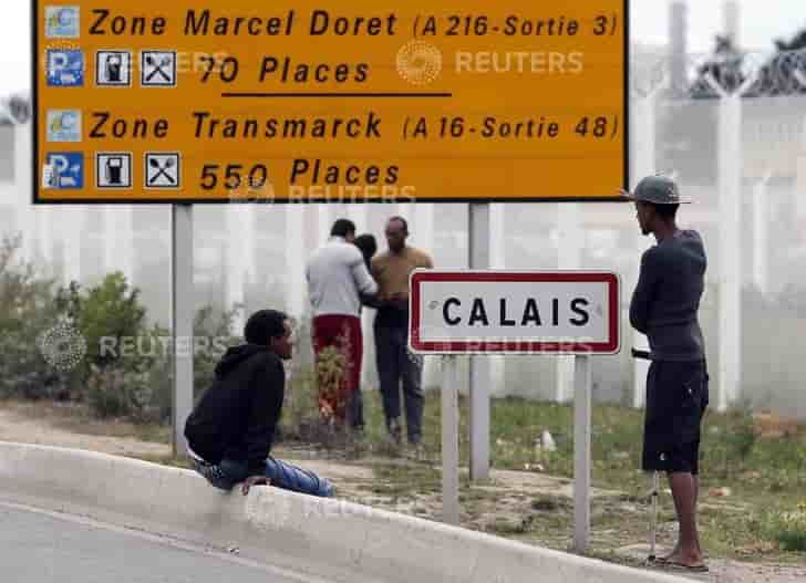 Des refugies syriens evacues du port de calais