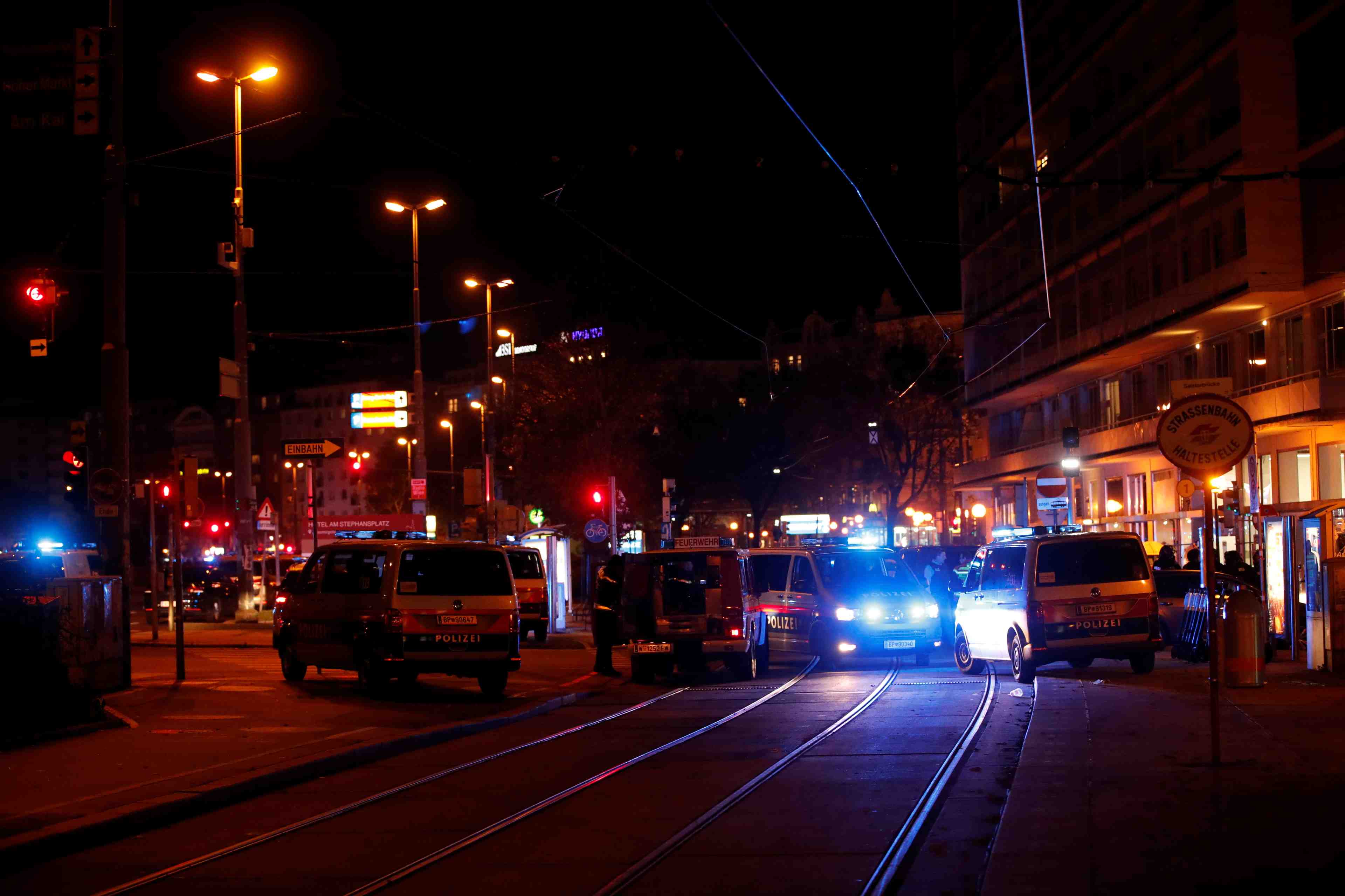 Autriche: fusillade a vienne, des victimes, selon la police