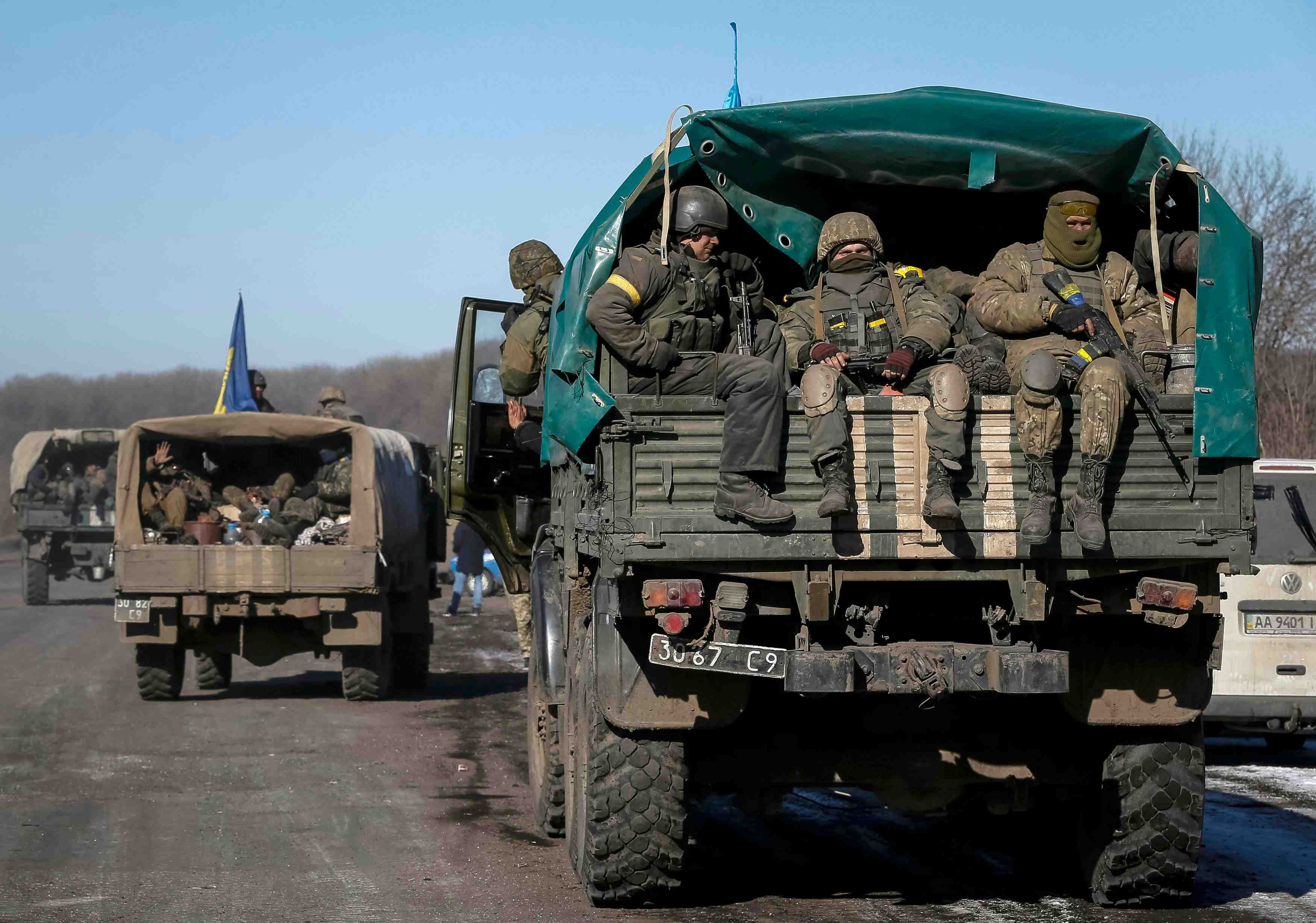 Kiev dit que ses troupes se retirent de la ville de debaltseve