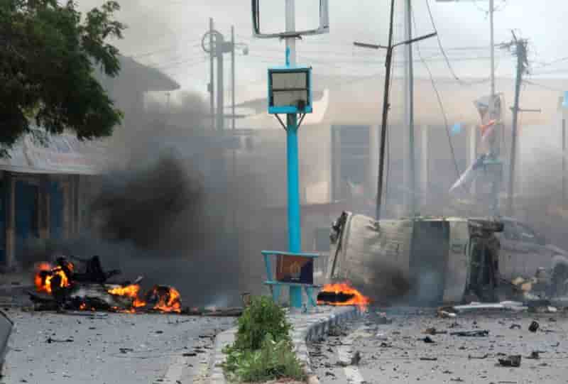 Un attentat a la voiture piegee fait 13 blesses a mogadiscio