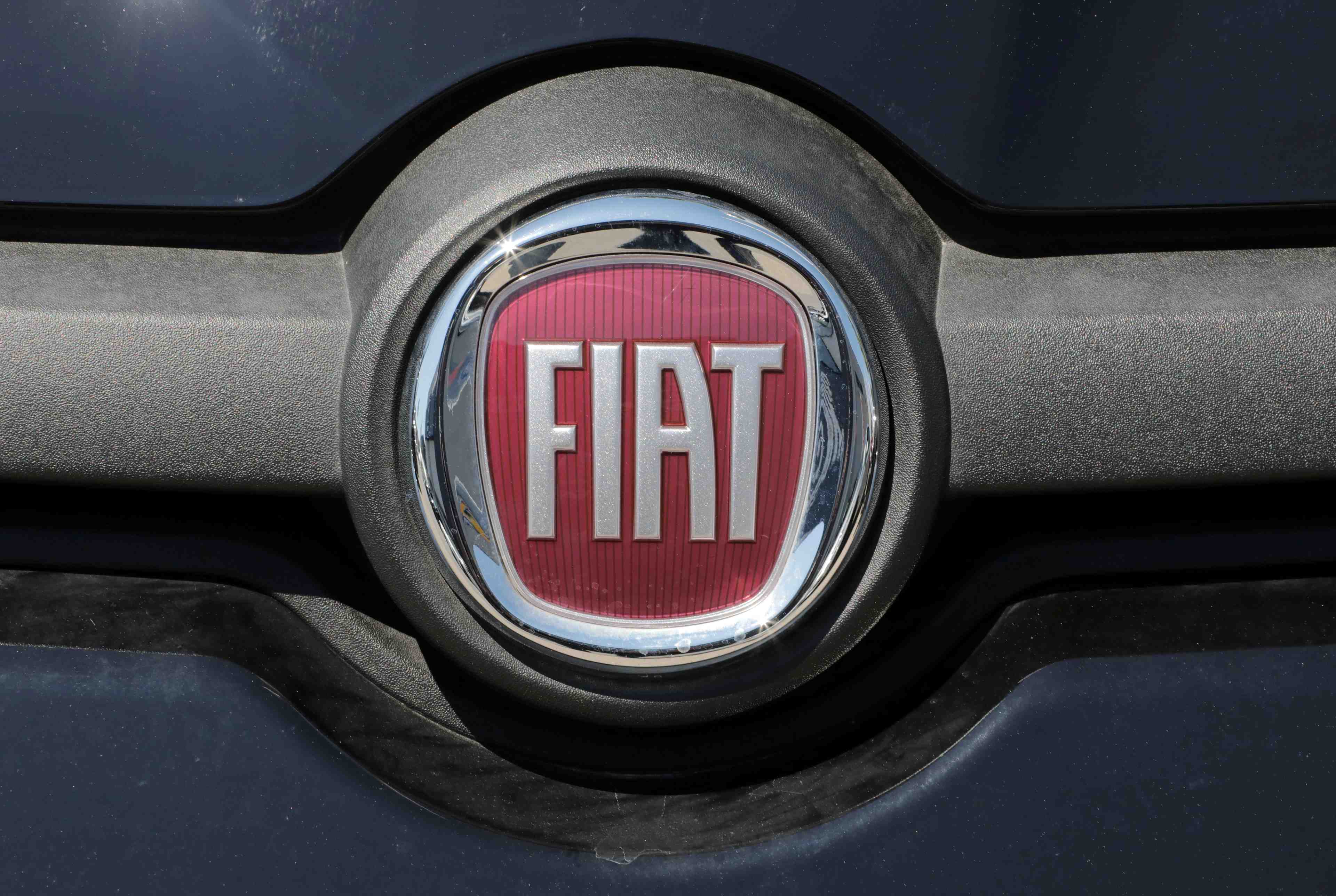 Fiat chrysler et psa en discussions pour un rapprochement