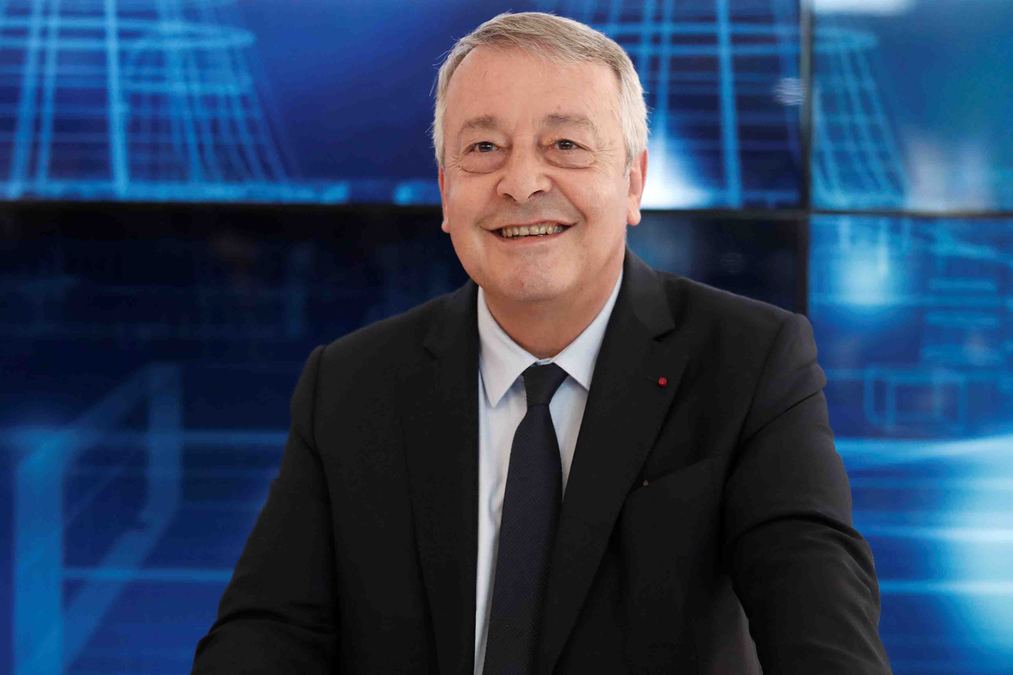 L'offre de veolia sur suez ne presente aucun risque pour l'emploi, assure antoine frerot, dans les echos