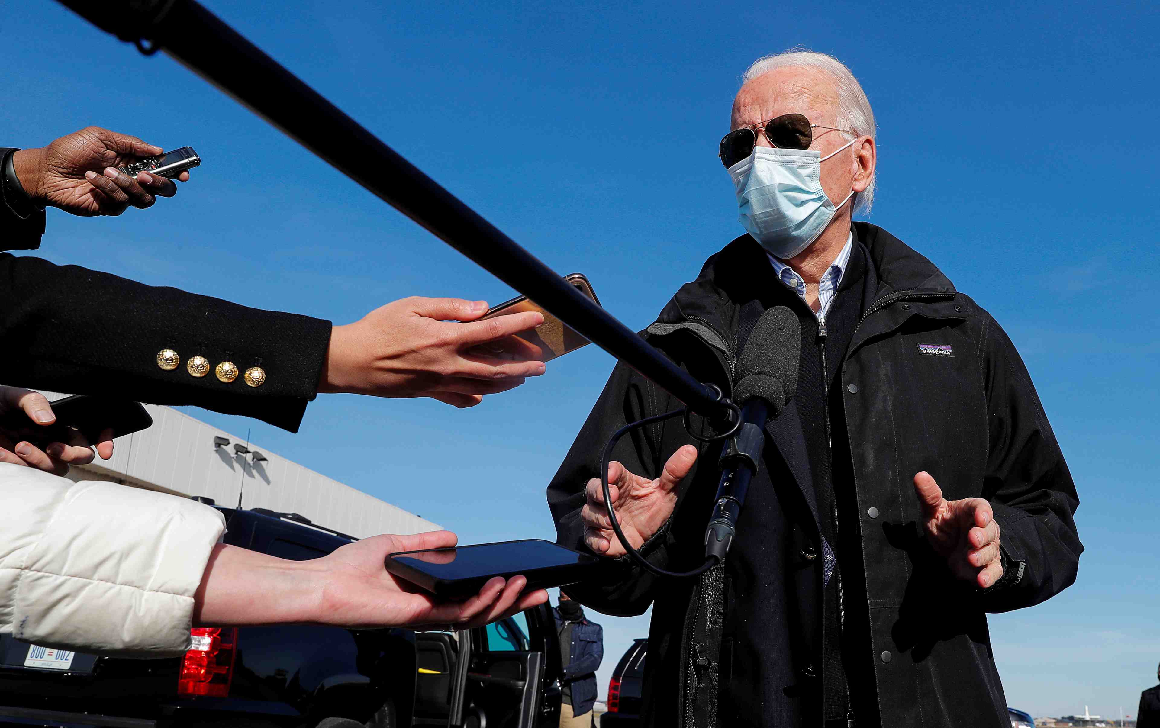 Biden en campagne en georgie, ou se livre l'ultime bataille pour le senat