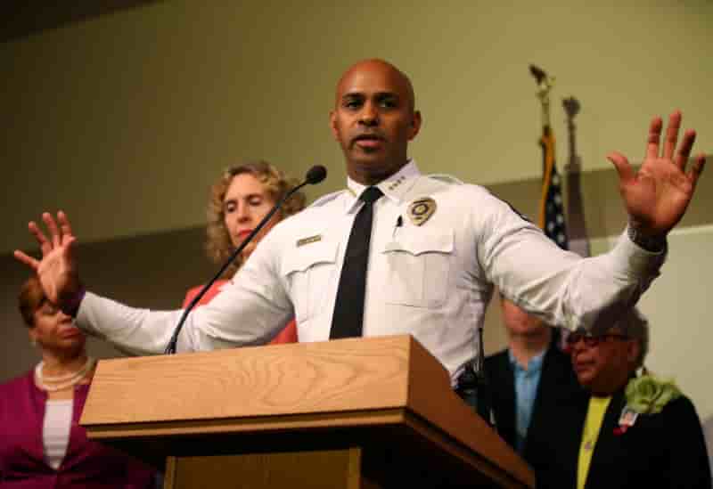 La version de la police contestee a charlotte