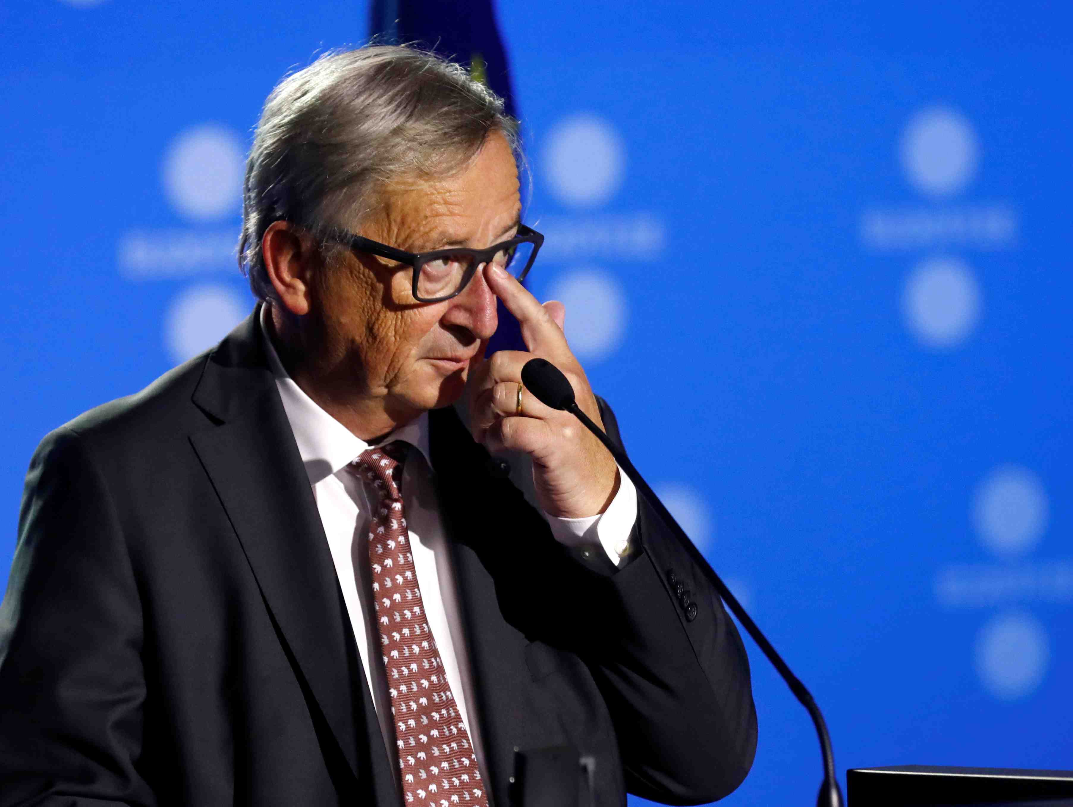 Juncker demande a la grande-bretagne de payer pour le brexit