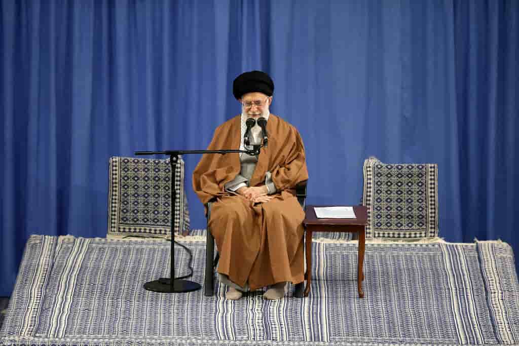 La mefiance de khamenei vis-a-vis des europeens exposee dans un discours