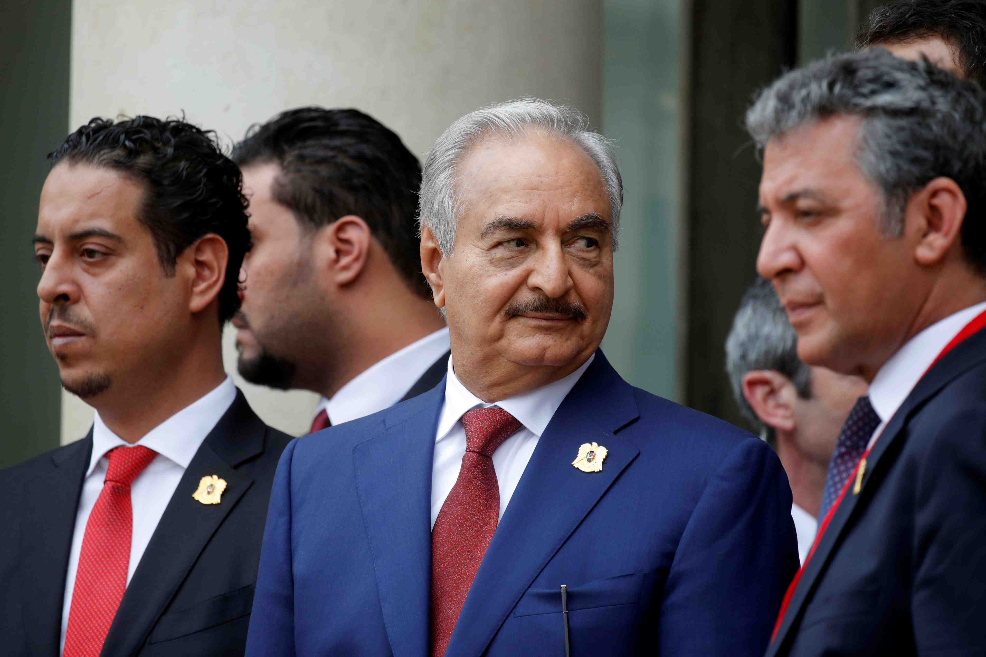 Recu par macron, haftar exclut un cessez-le-feu dans l'immediat, dit l'elysee