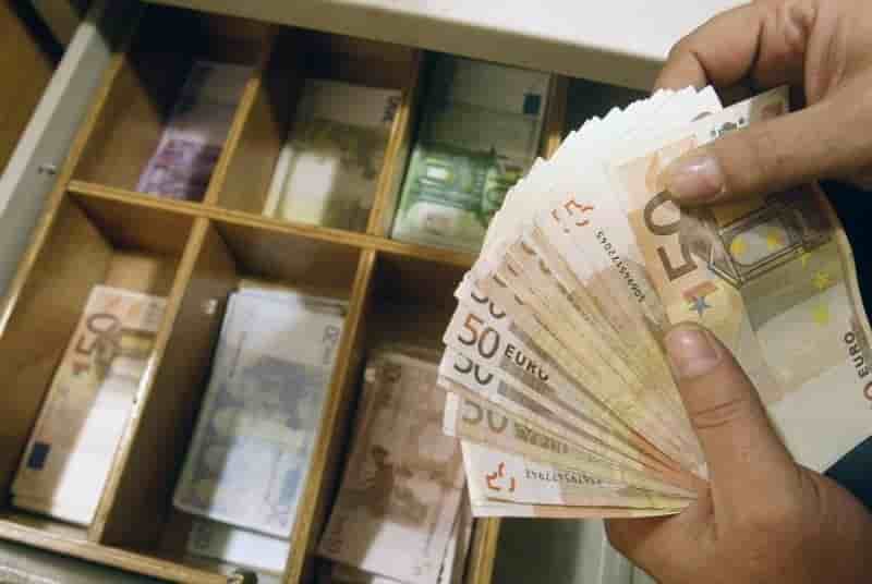 Les banques occidentales ont supprime 59.000 postes en 2014