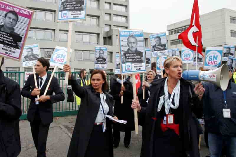 Air france veut supprimer 2.900 postes