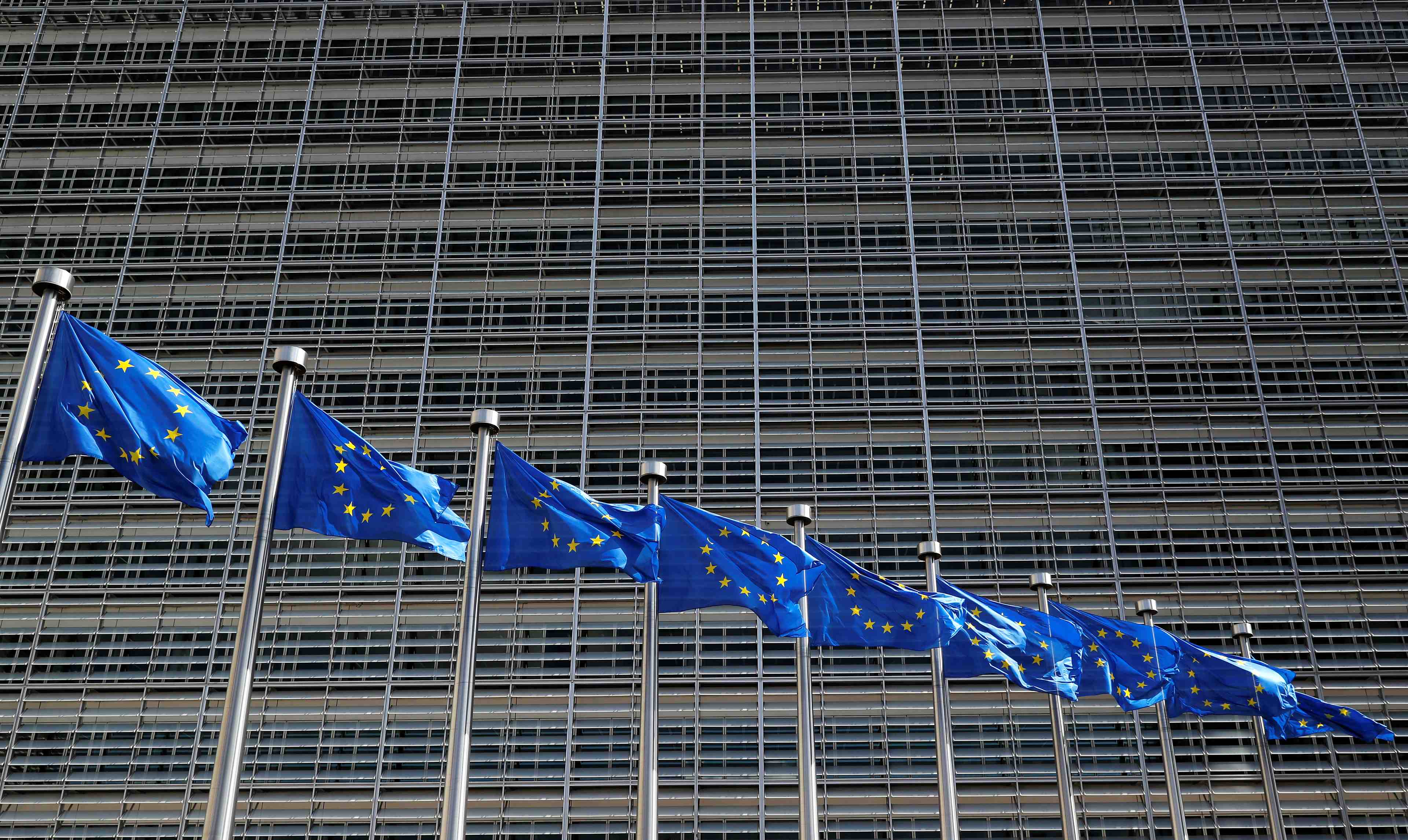 L'ue prete a des negociations d'adhesion avec albanie et macedoine d'ici fin 2019