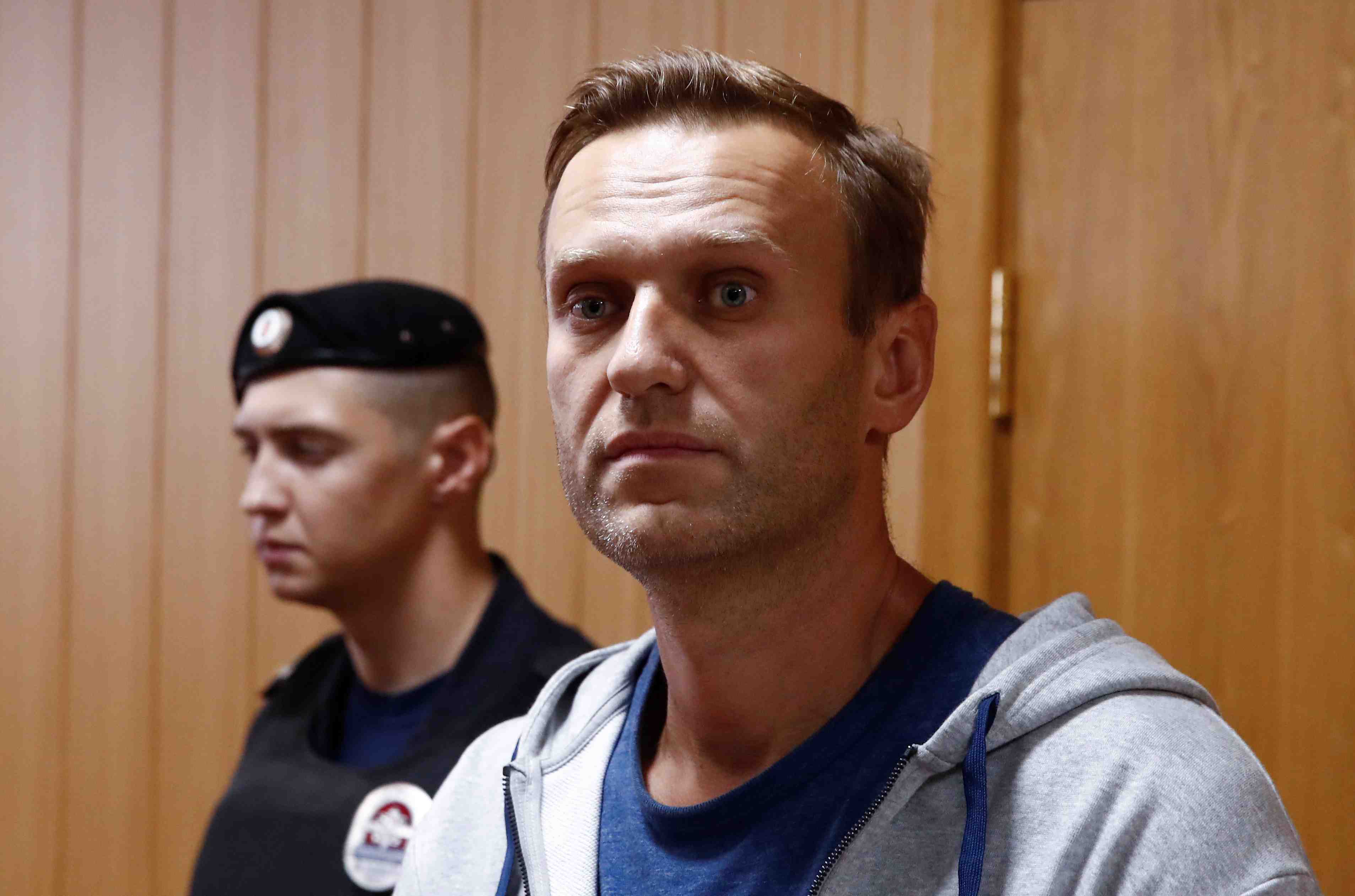 L'opposant russe alexei navalny condamne a un mois de prison