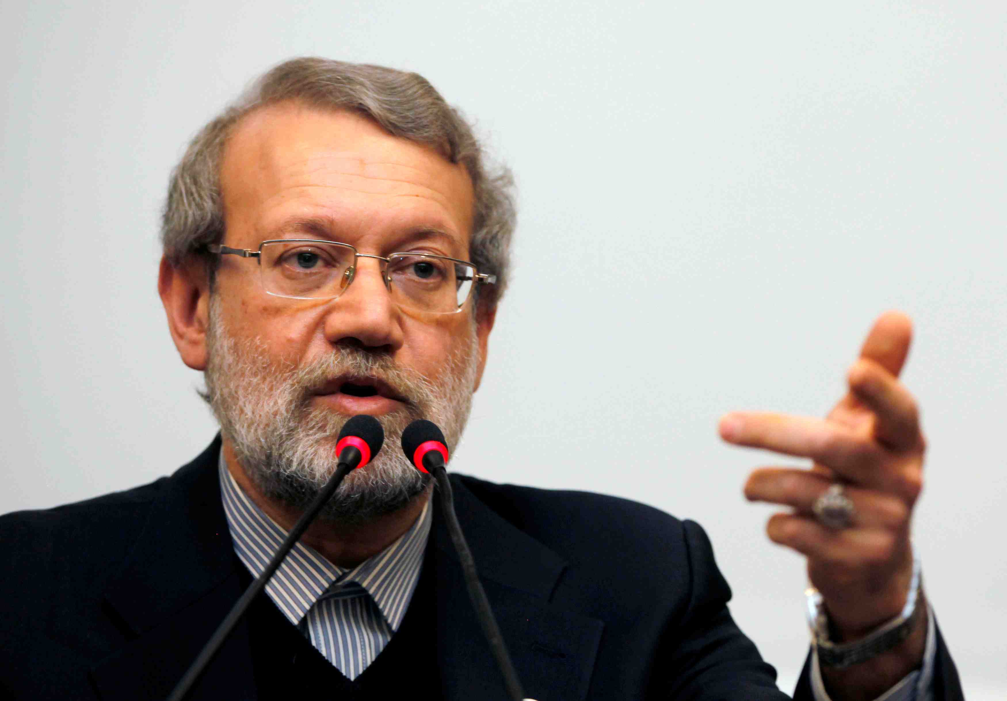 Larijani s'en prend aux propos tenus par macron avec trump sur l'iran