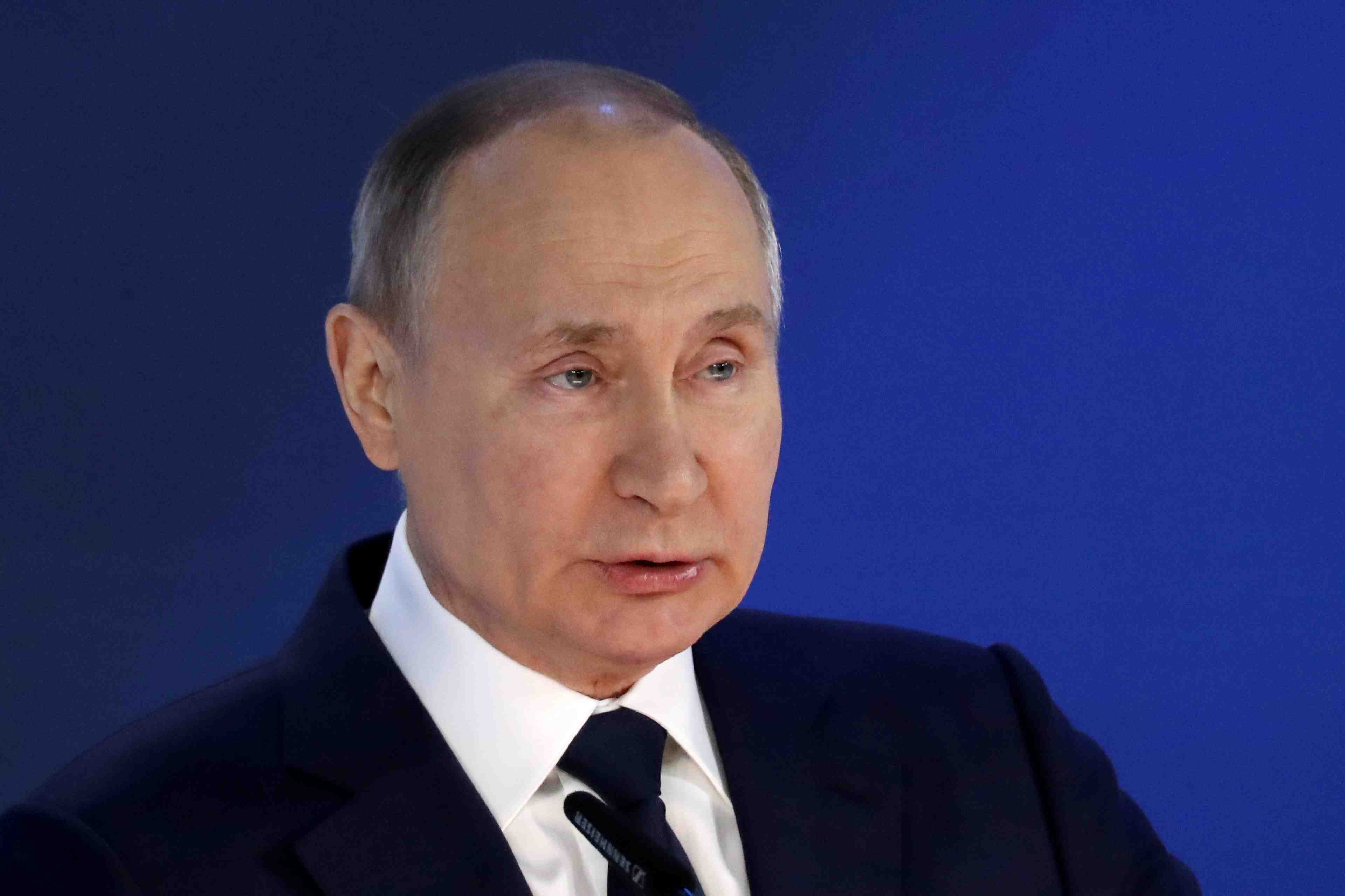 Poutine appelle a un strict respect de l'accord de cessez-le-feu entre l'armenie et l'azerbaidjan