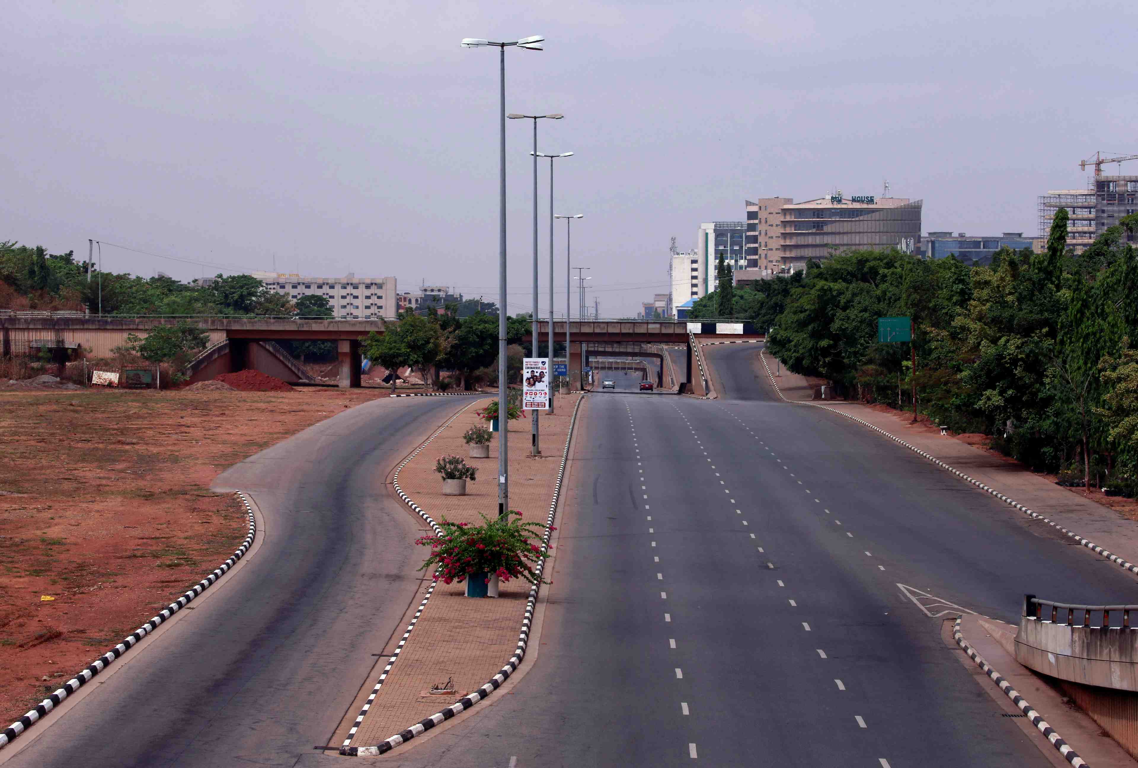 Au moins 30 morts dans l'attaque d'un autocar au nigeria