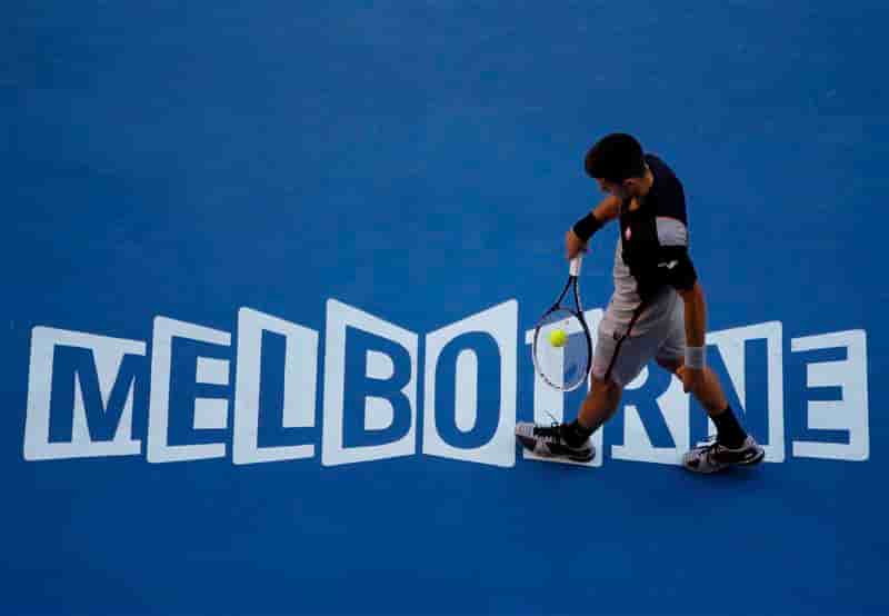 Open d'Australie: Novak Djokovic et Serena Williams expéditifs