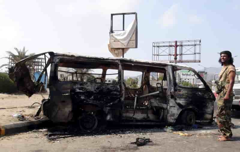 Des houthis se retirent du port yemenite d'aden