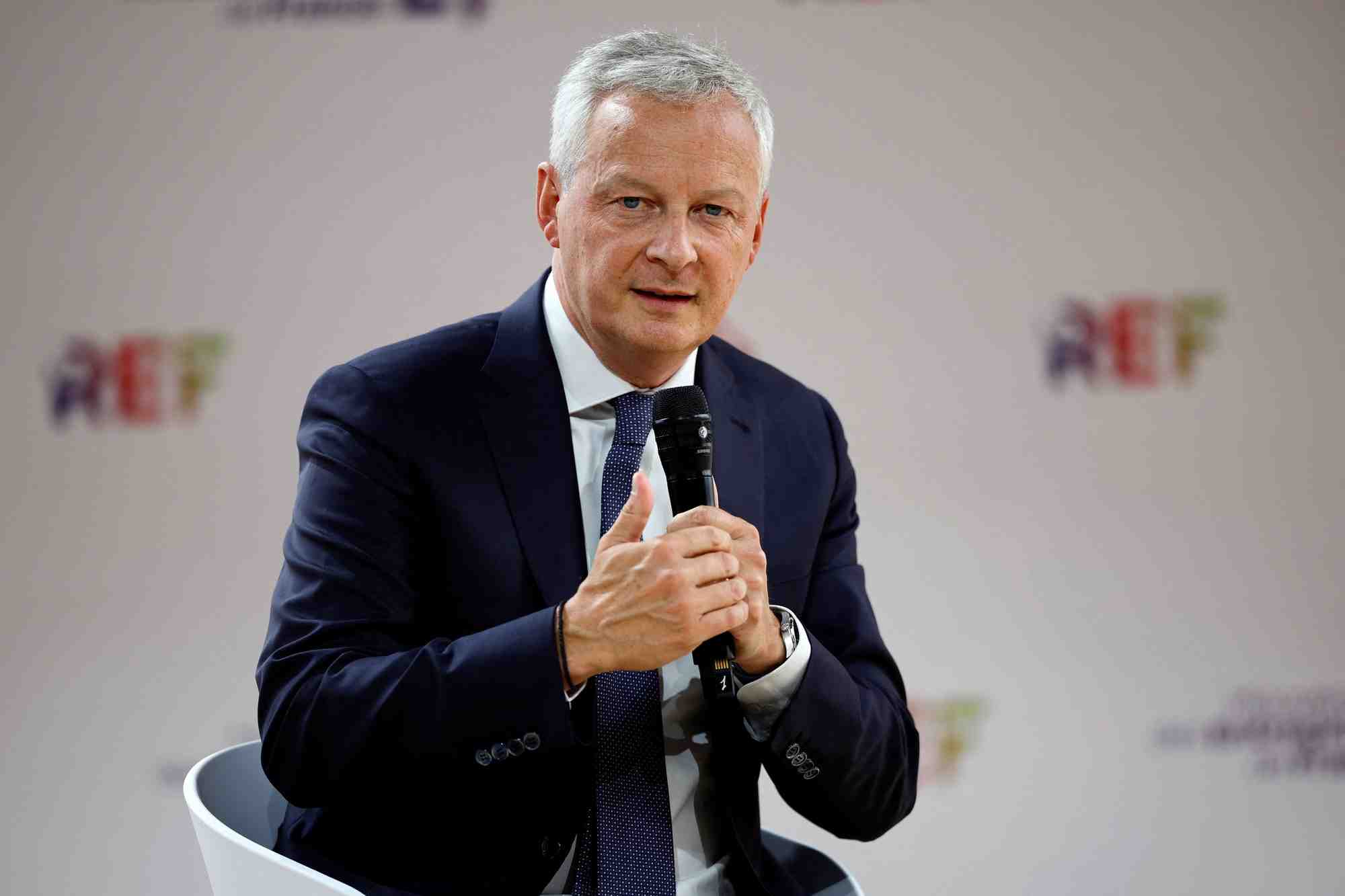 Photo d'archives du ministre francais de l'economie et des finances bruno le maire prononcant un discours lors du forum d'ete du syndicat medef