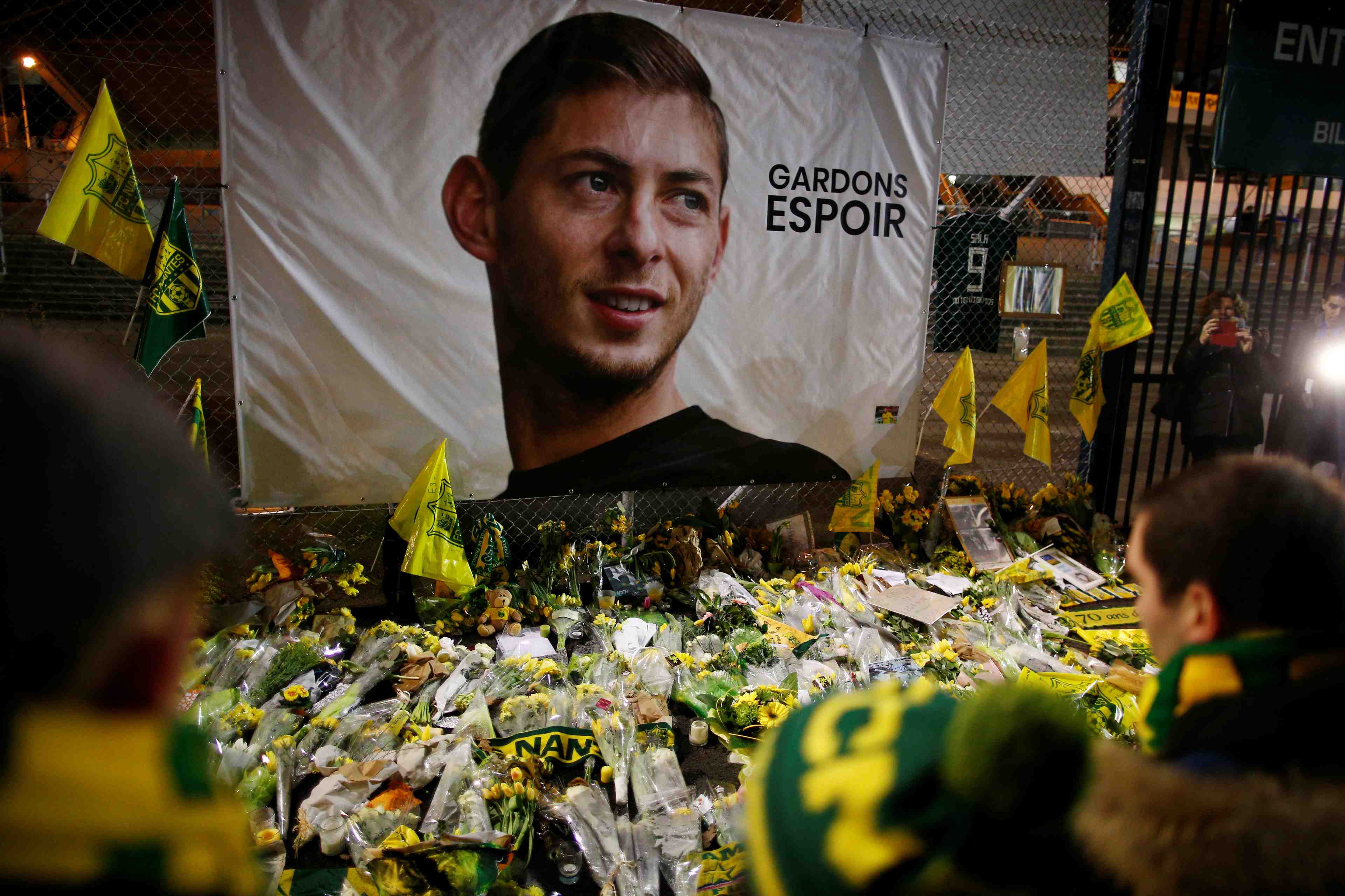 L'epave de l'avion d'emiliano sala localisee, selon sky news