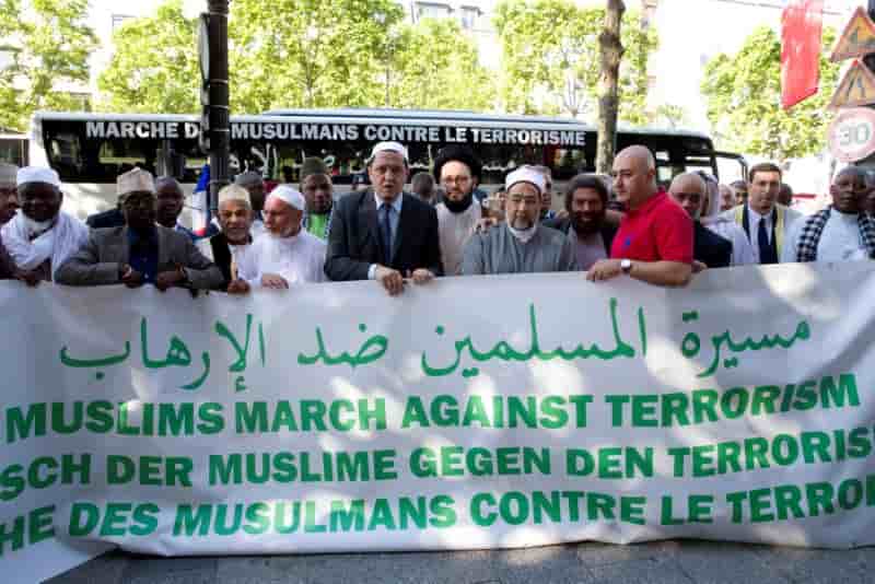 Coup d'envoi d'une tournee d'imams contre le terrorisme