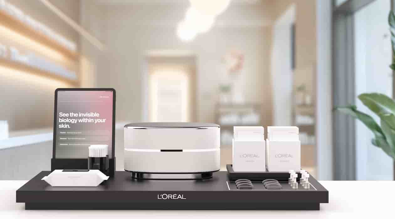 Le Cell Bio Print, présenté par L'Oréal au CES 2025, est issu d'une collaboration avec la start-up coréenne NanoEn Tek.