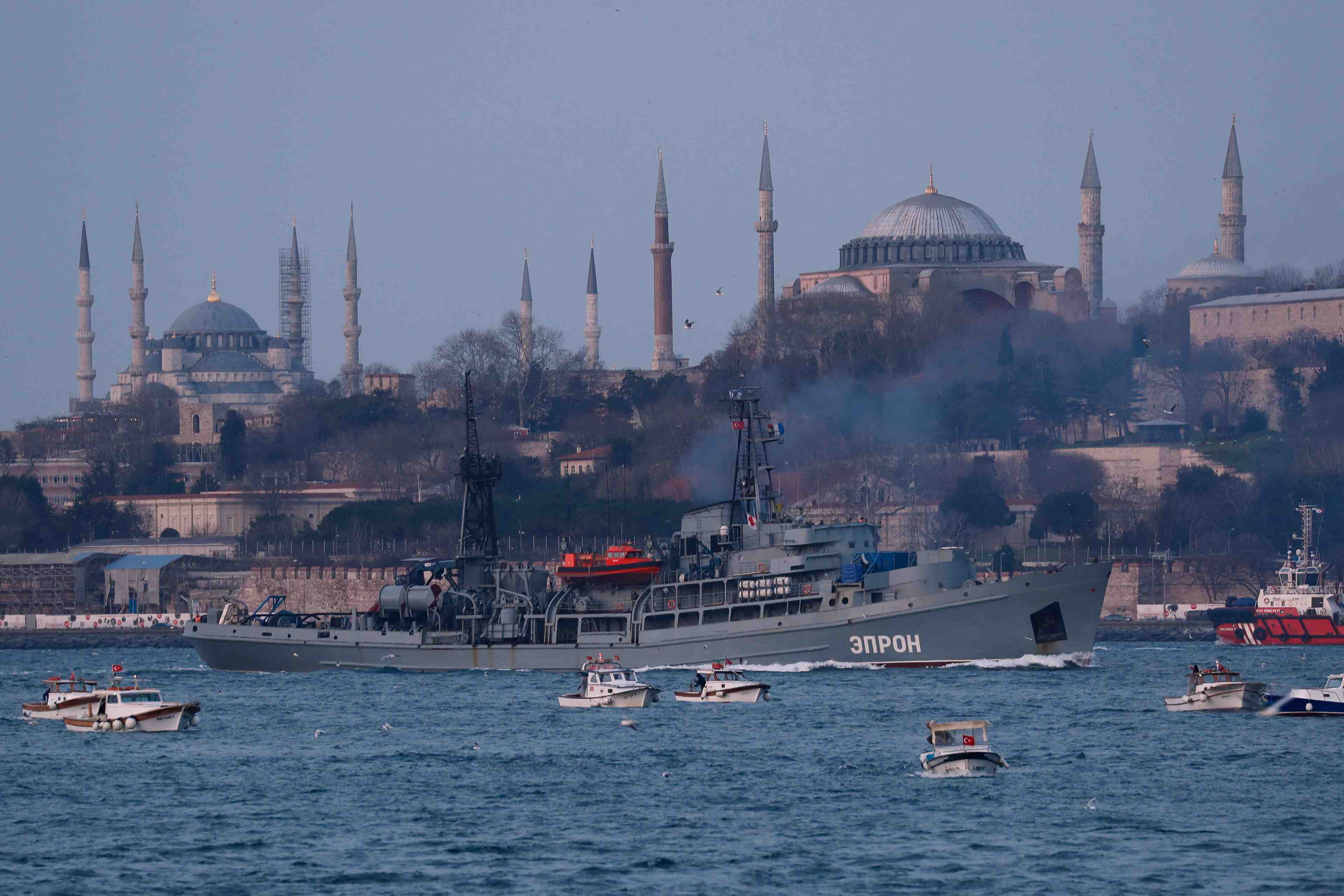 L'ambassadeur ukrainien demande a la turquie de fermer l'acces russe a la mer noire