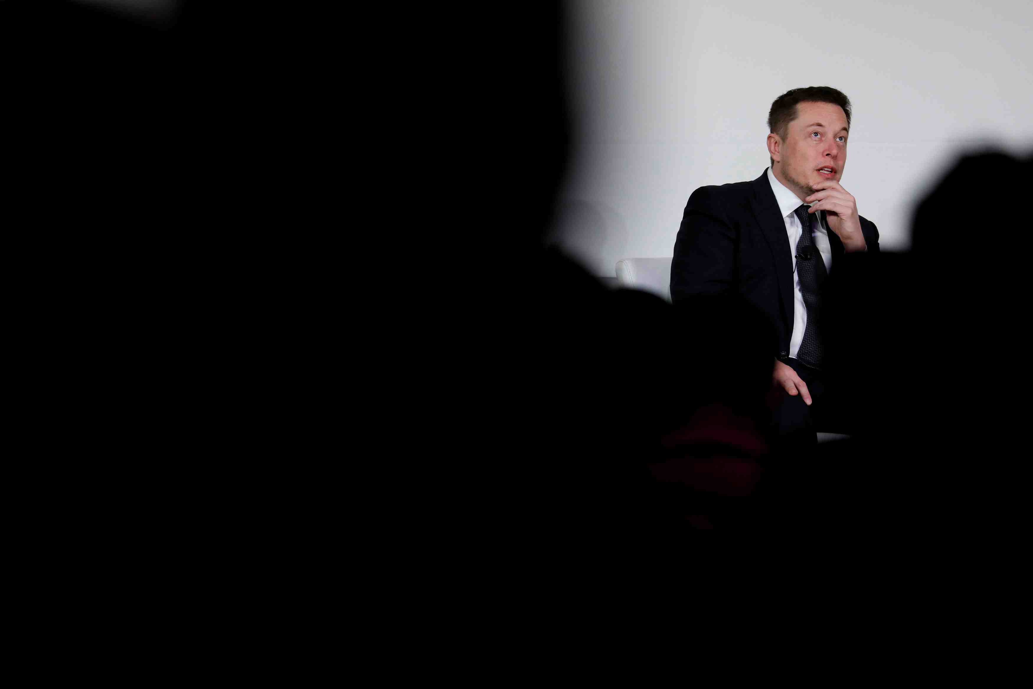 La sec a depose une plainte contre elon musk