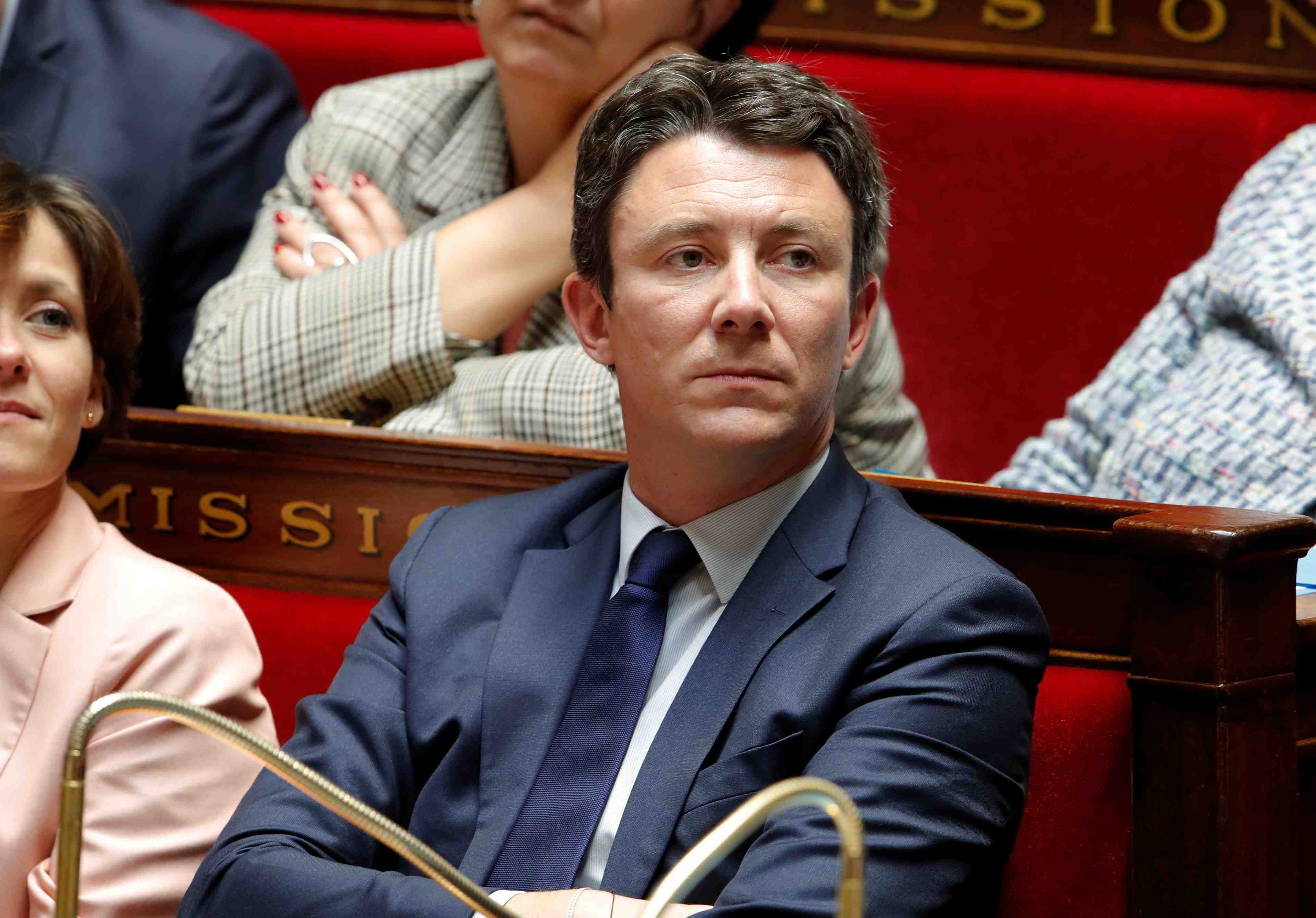 Griveaux juge les regularisations de vinci autoroutes incongrues