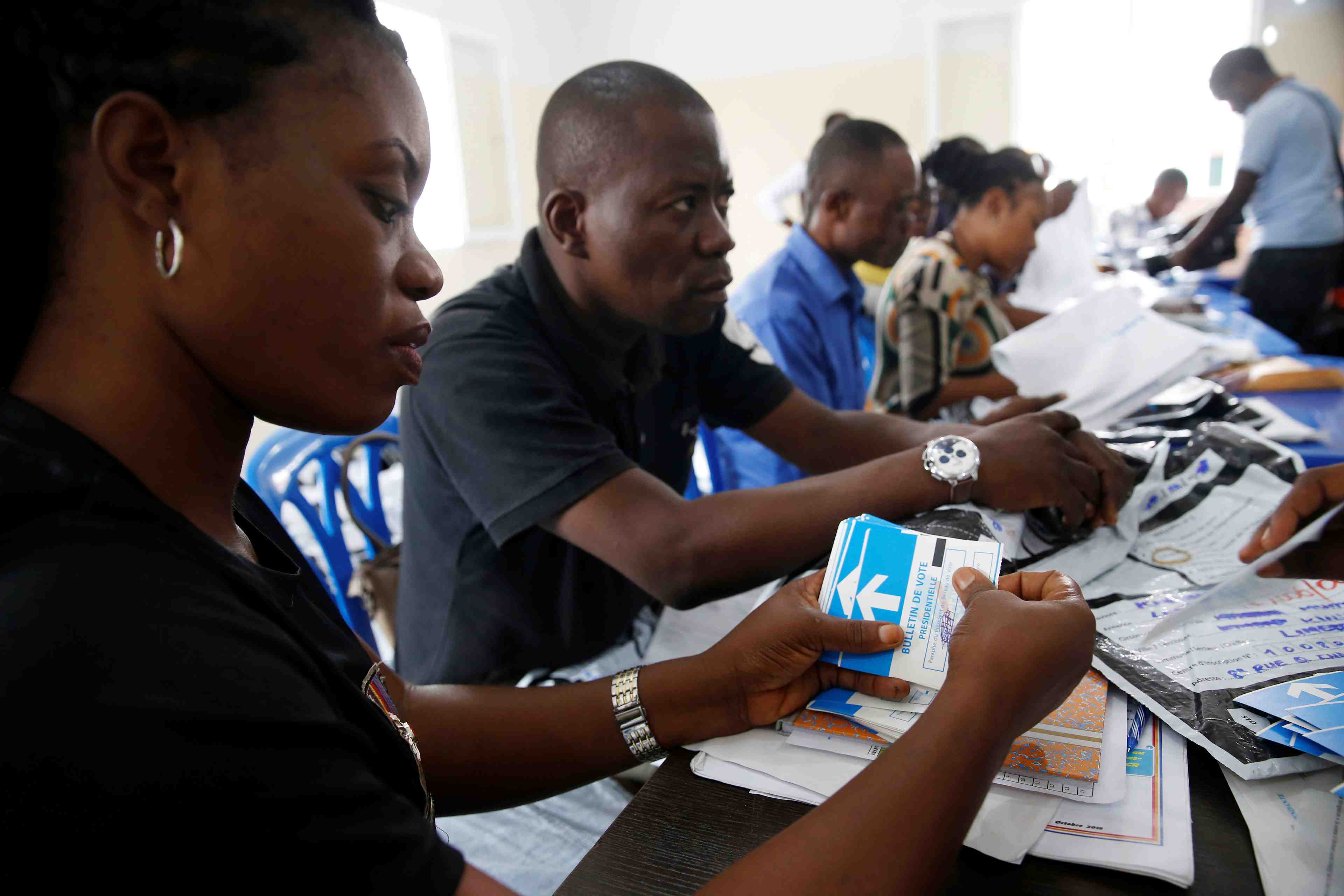 Des irregularites "majeures" constatees lors du scrutin en rdc