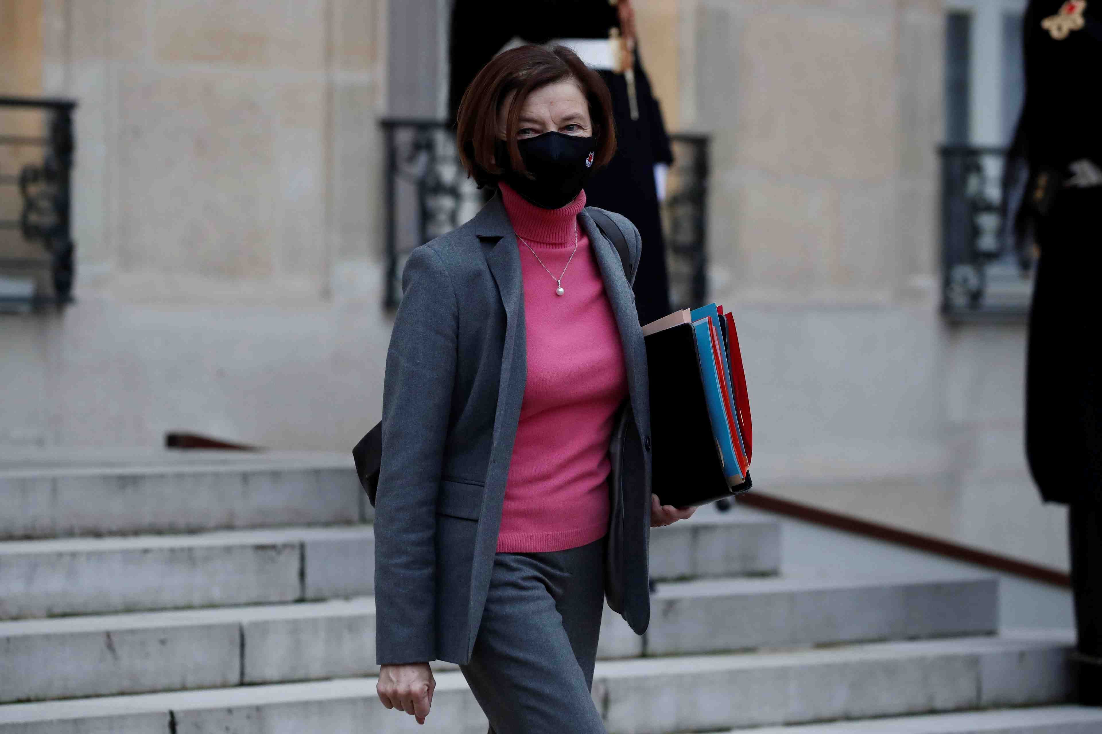 Florence parly est arrivee au mali pour une visite de deux jours