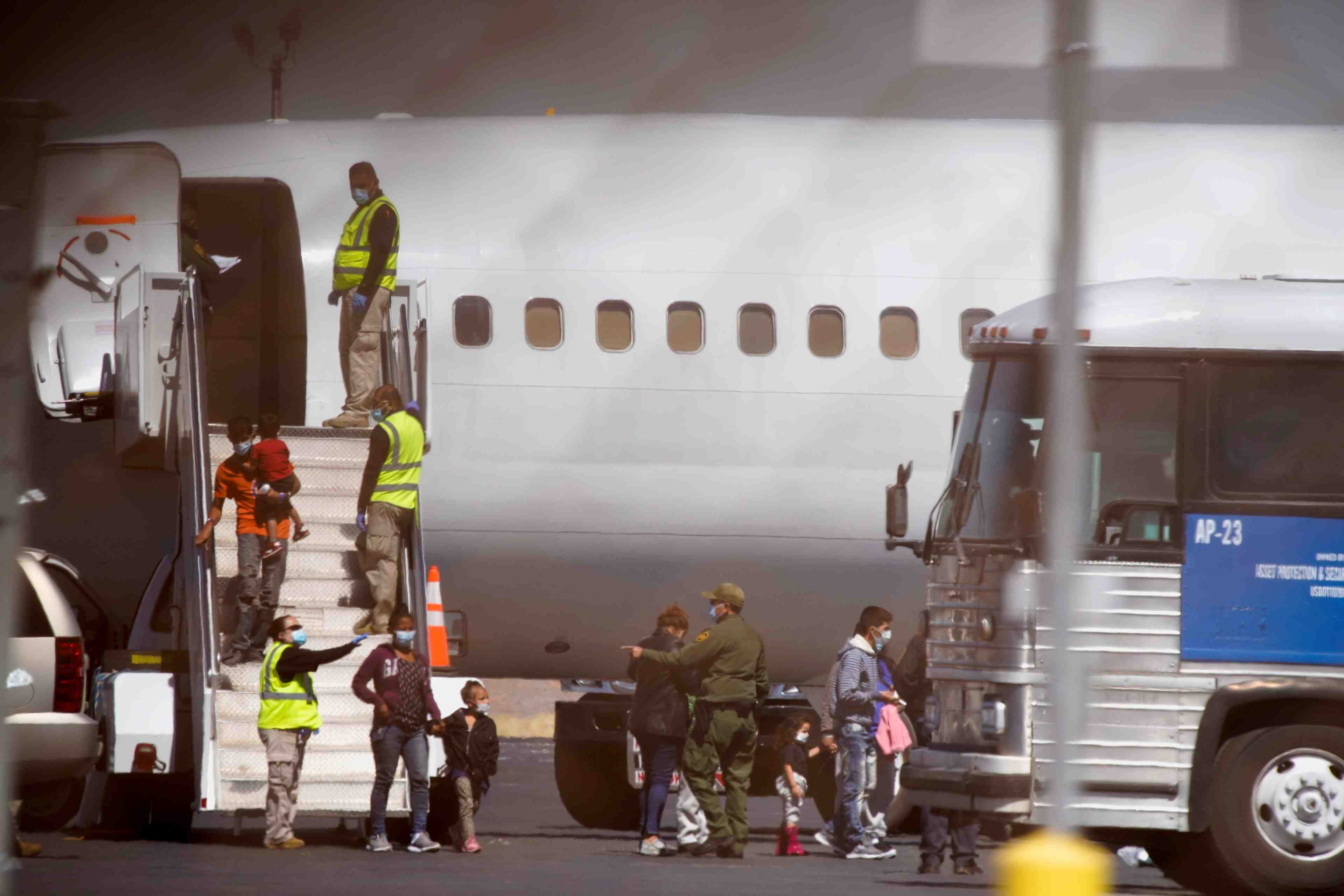 Etats-unis : les expulsions de migrants en provenance d'amerique centrale reprennent