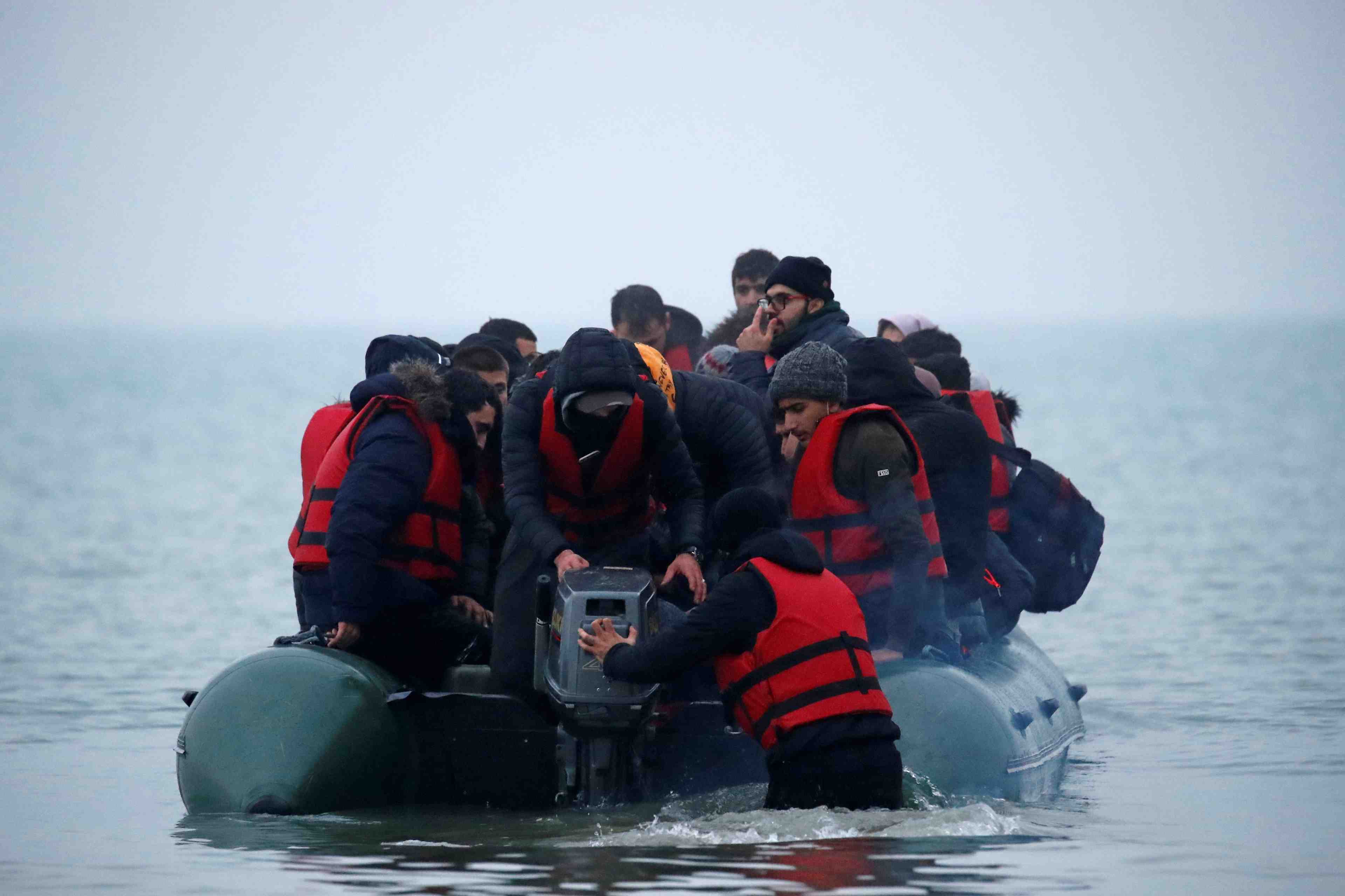 Le bilan du naufrage de migrants dans la manche est ramene a 27 morts