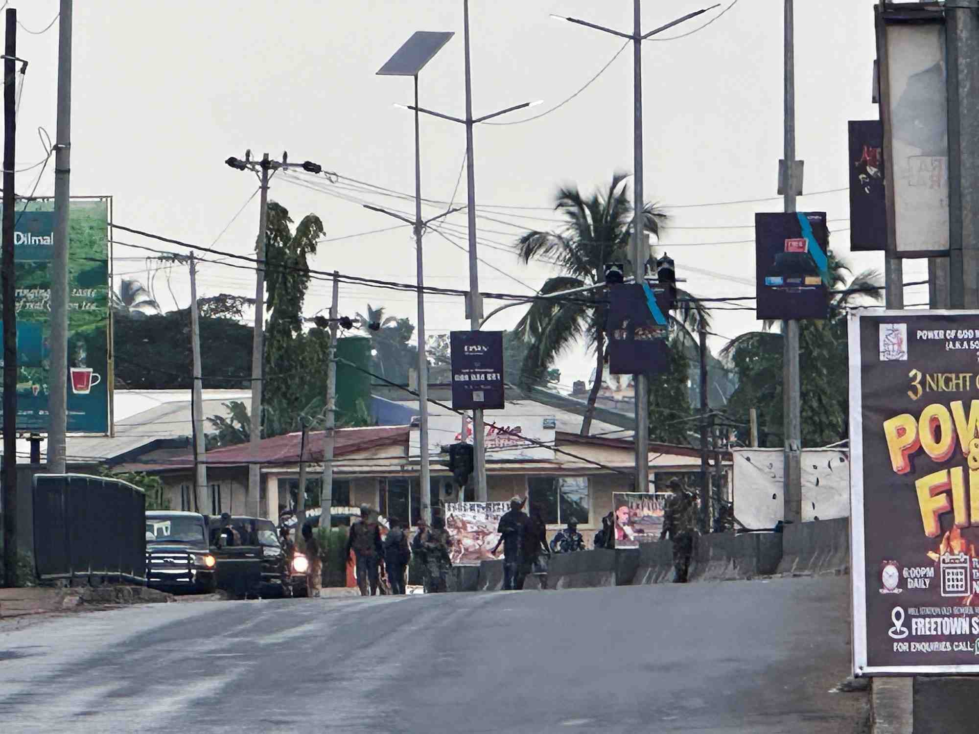 Des hommes armes non identifies attaquent l'armurerie militaire a freetown