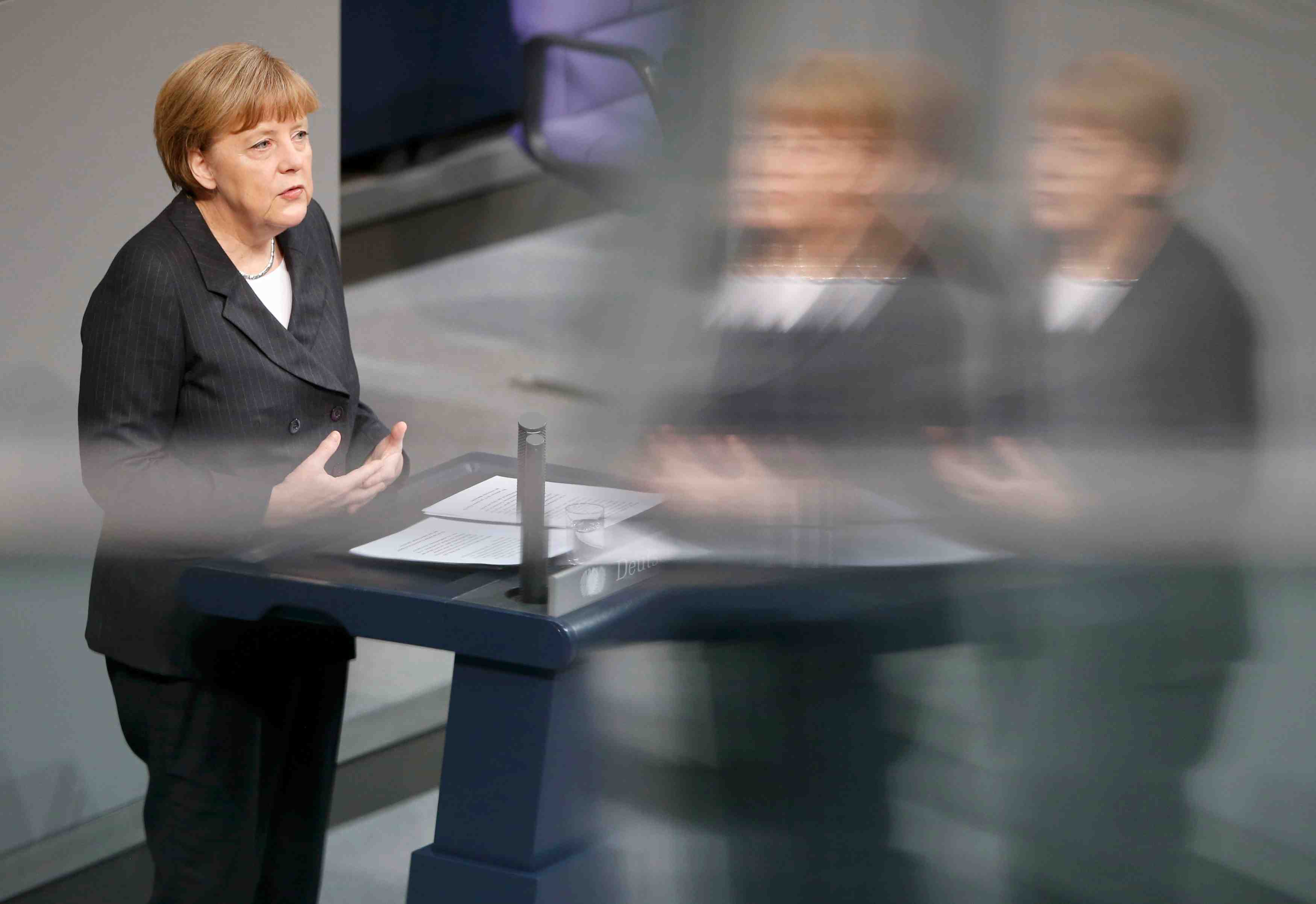 Angela merkel s’engage a proteger juifs et musulmans de l'extremisme