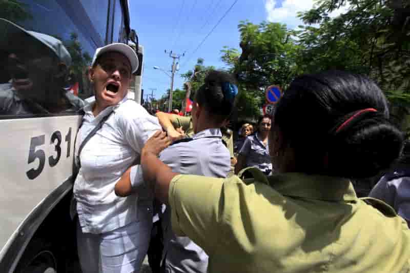 Arrestations a cuba avant la visite du pape
