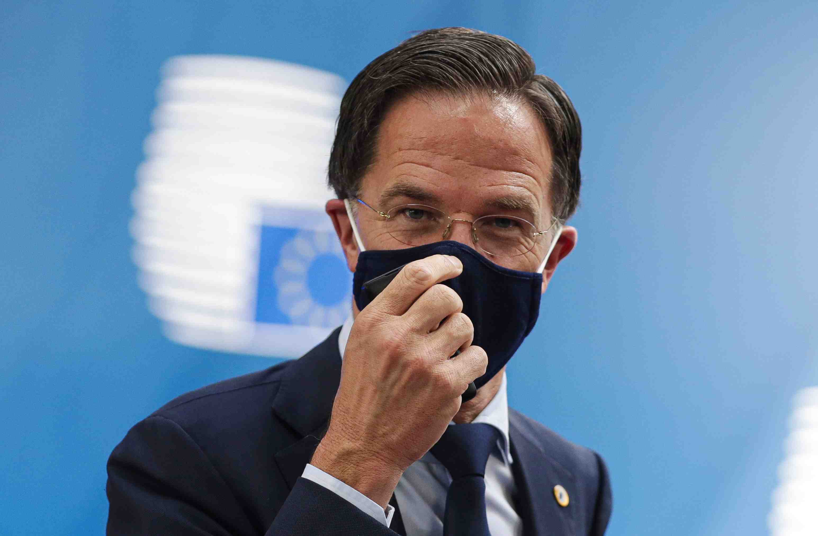 Coronavirus: le gouvernement neerlandais recommande finalement le port du masque