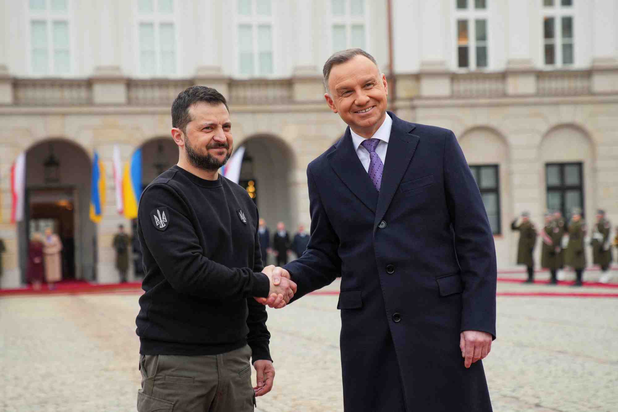 Le president ukrainien zelenskiy effectue une visite officielle en pologne