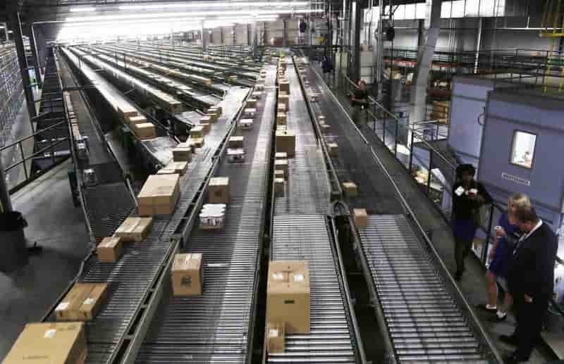 Ralentissement de la croissance du secteur des services aux etats-unis
