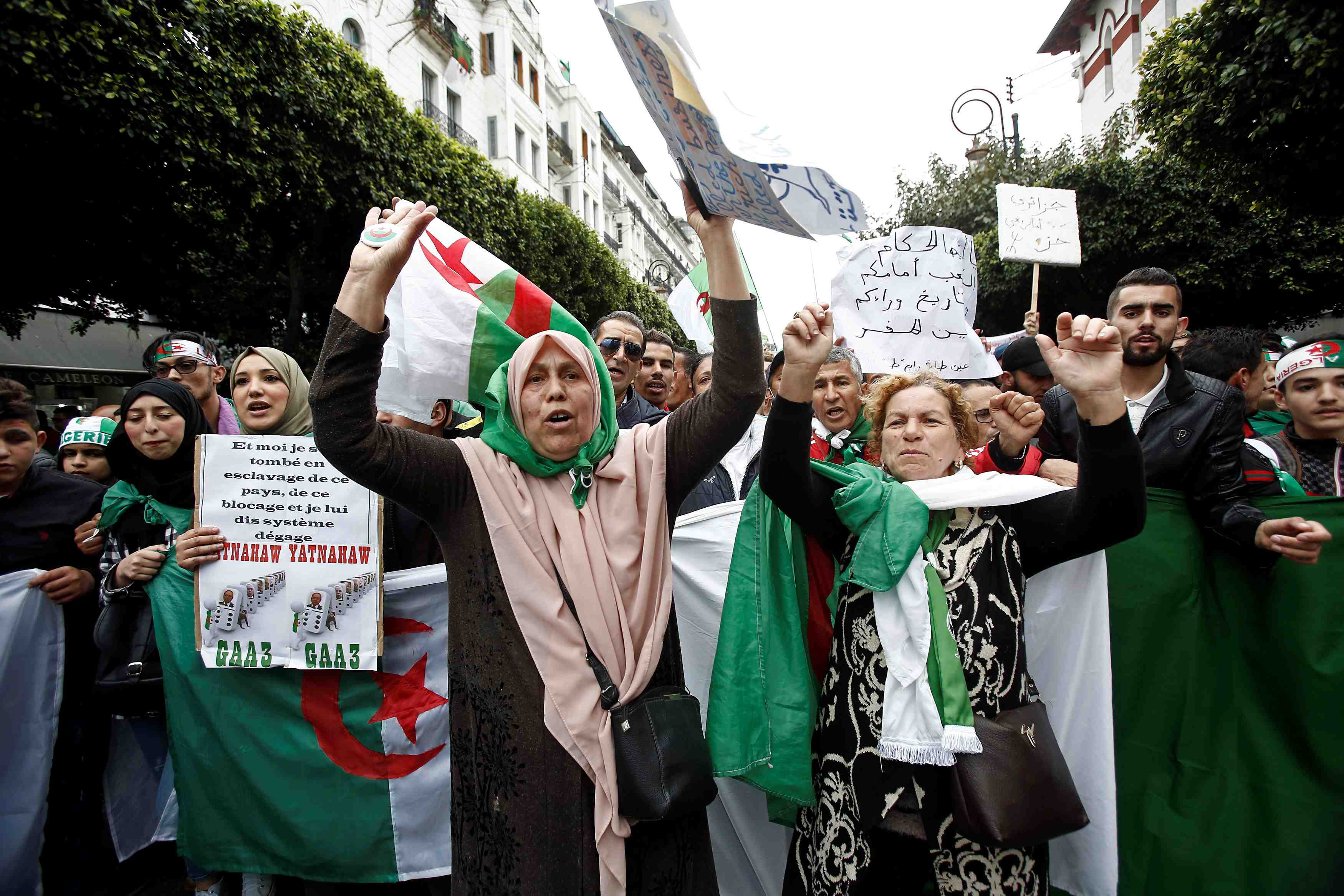 Comme chaque vendredi, manifestations anti-systeme en algerie