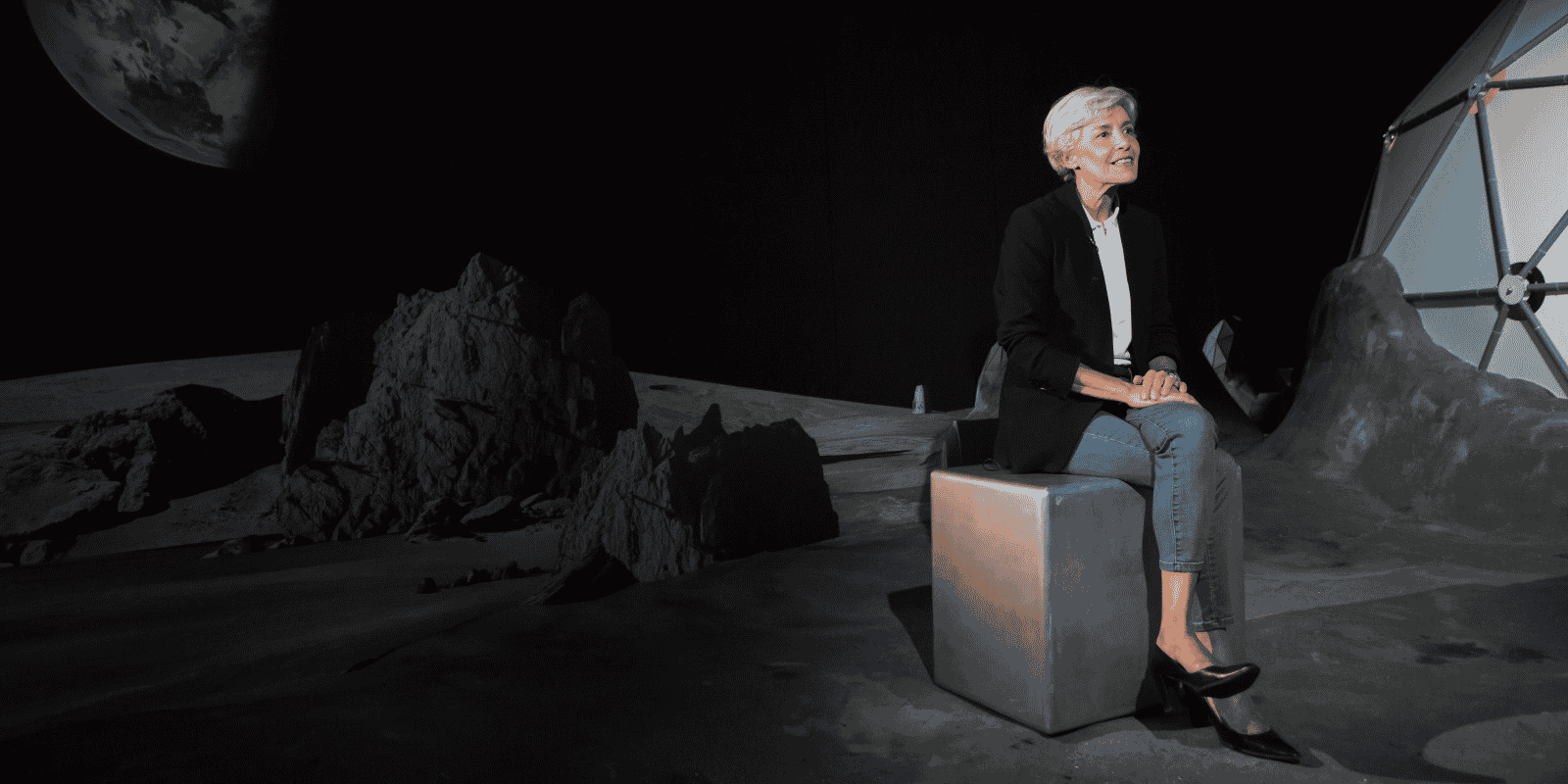 Claudie Haigneré à la Cité de l'espace à Toulouse.