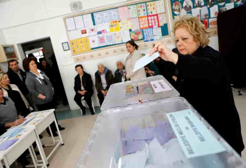 L'AKP du Premier ministre turc donné en tête aux municipales