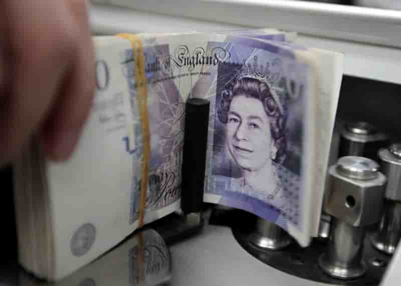 Recul du deficit budgvtaire britannique en mai