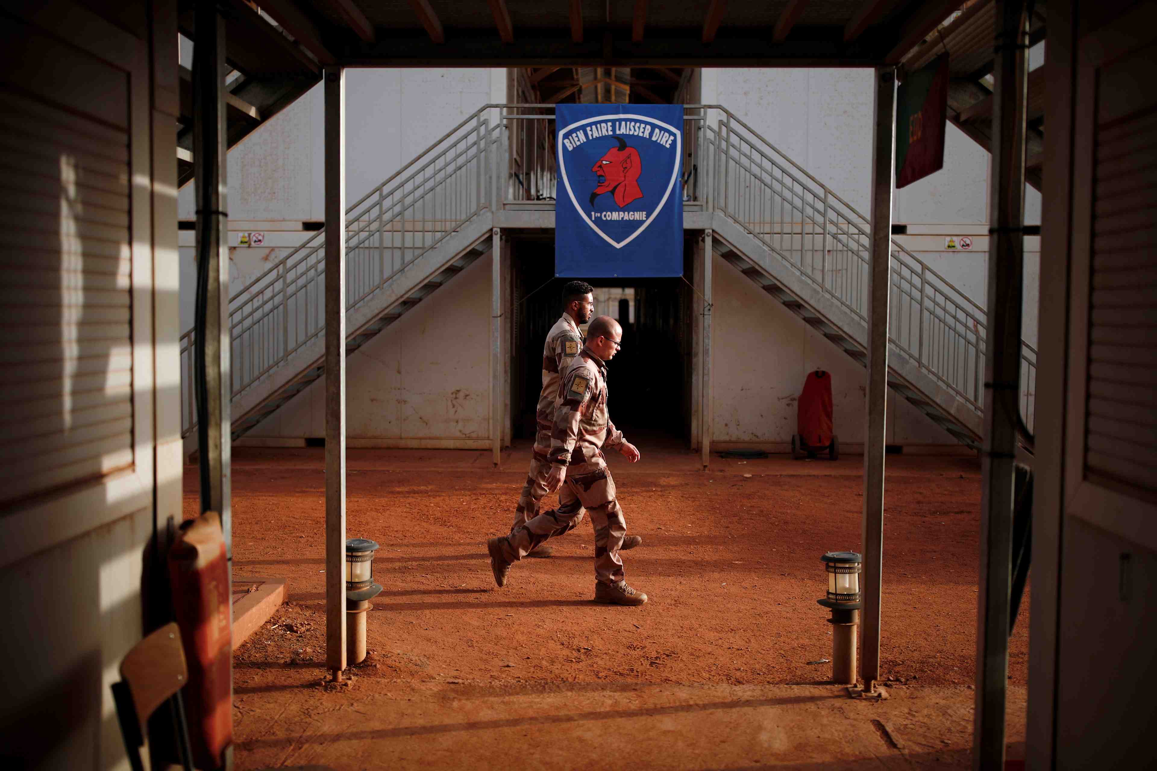 Trois bases de l'armee francaise attaquees dans le nord du mali