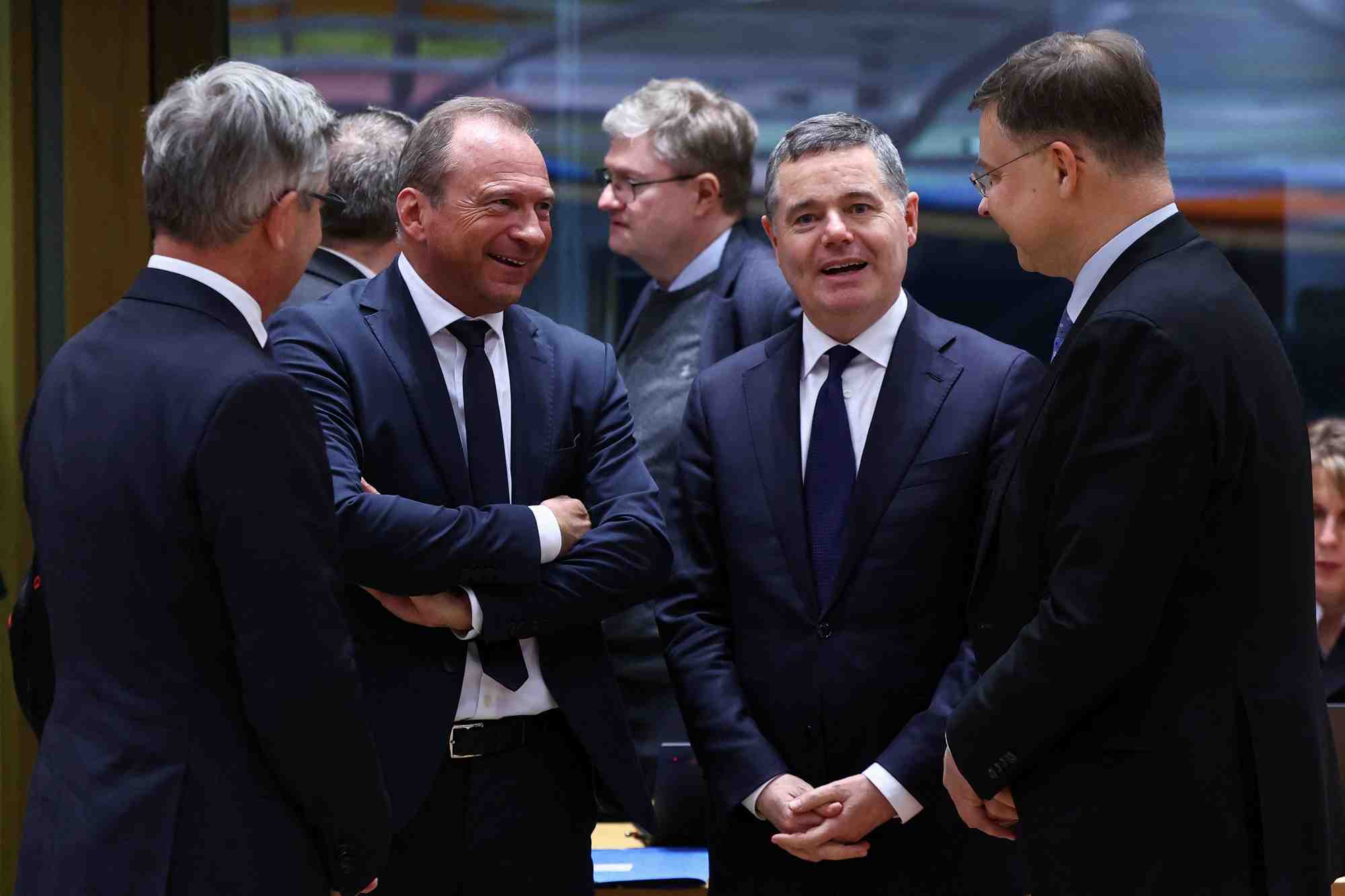 Les ministres des finances de la zone euro se reunissent pour discuter des projets de budget pour 2024