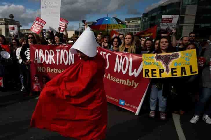 La cour supreme irlandaise ouvre la voie a un referendum sur l'ivg