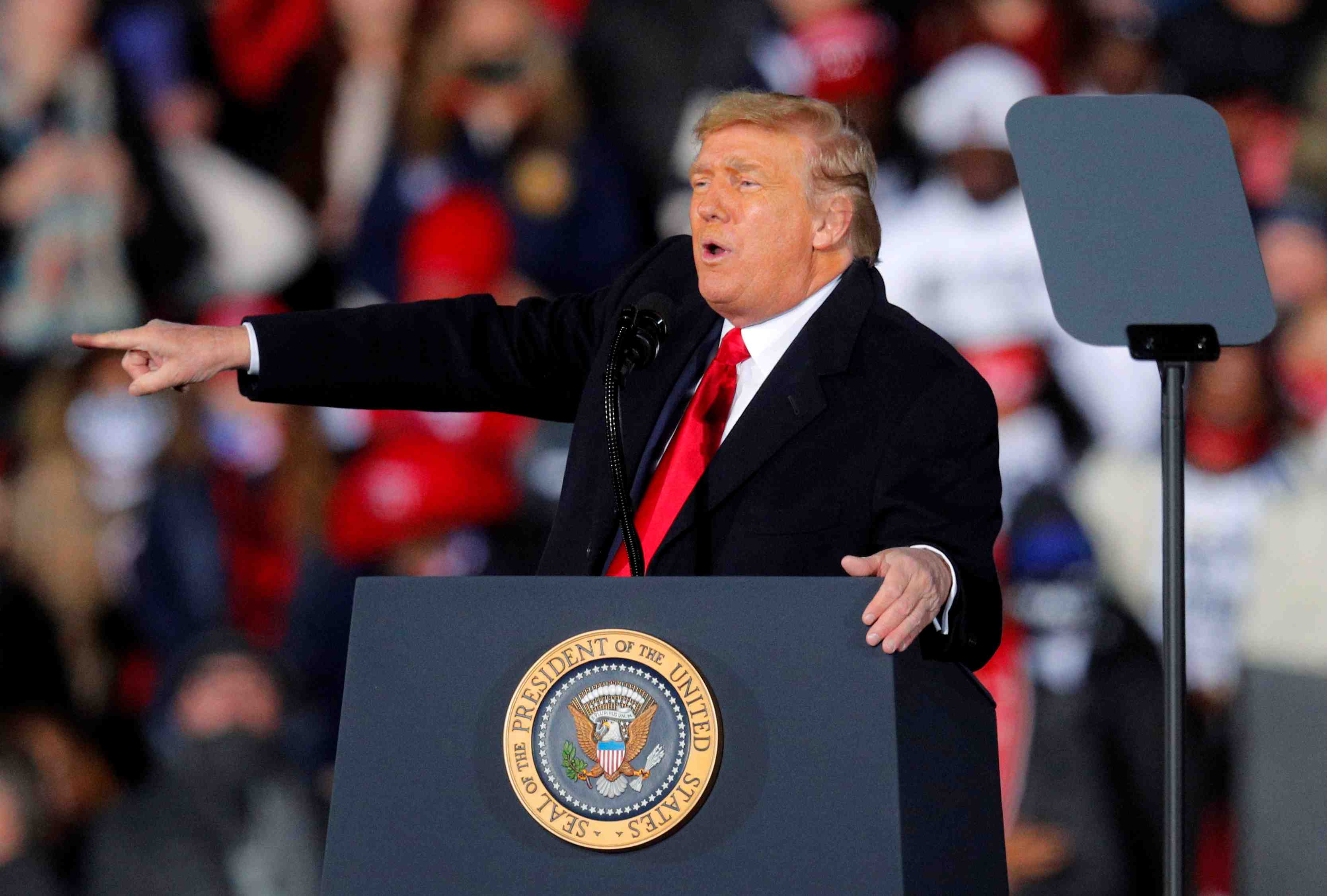 Usa: la police de washington demande a des pro-trump de manifester sans armes