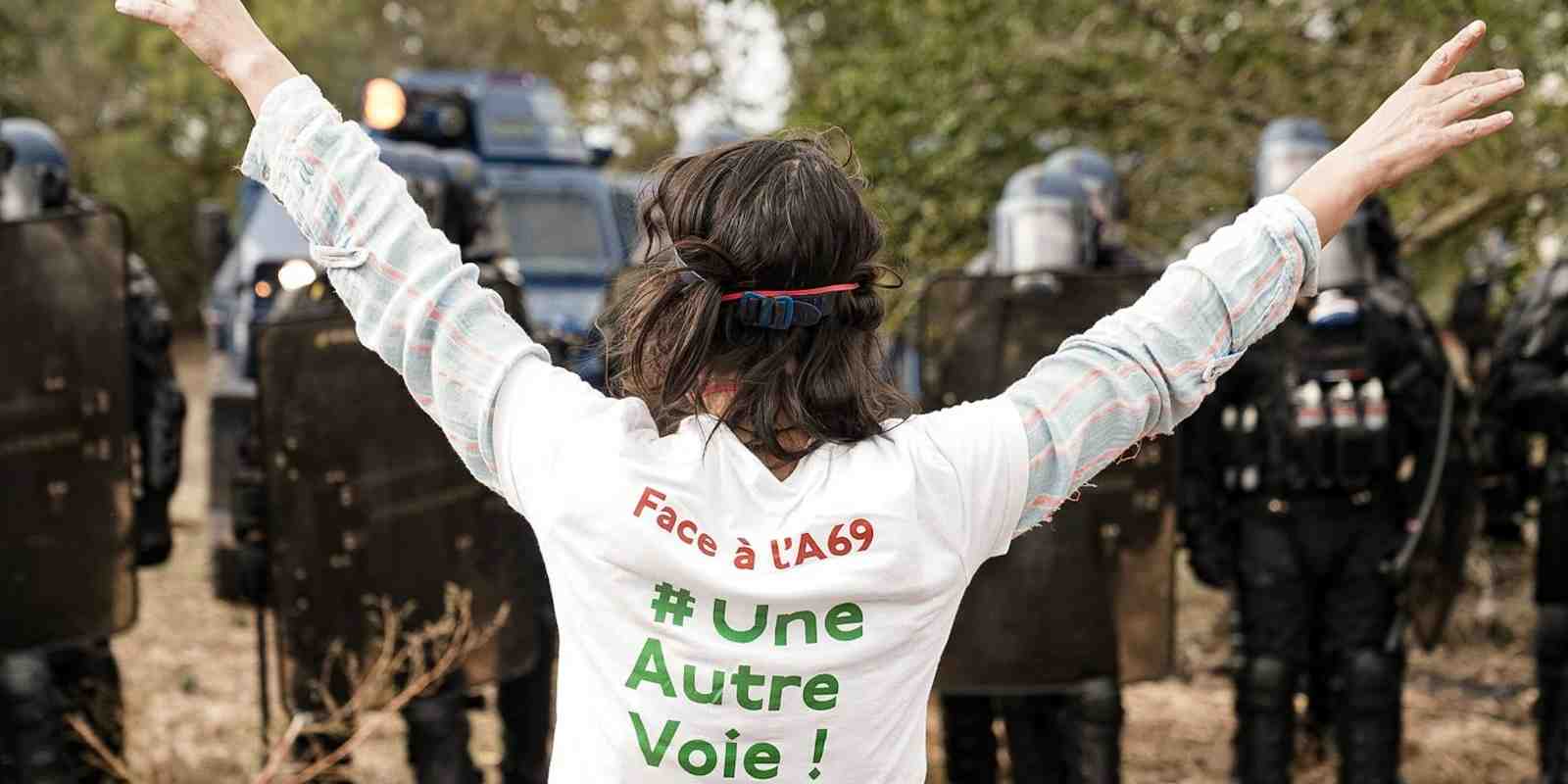 L'autoroute A69 entre Toulouse et Castres suscite une vive opposition des écologistes.