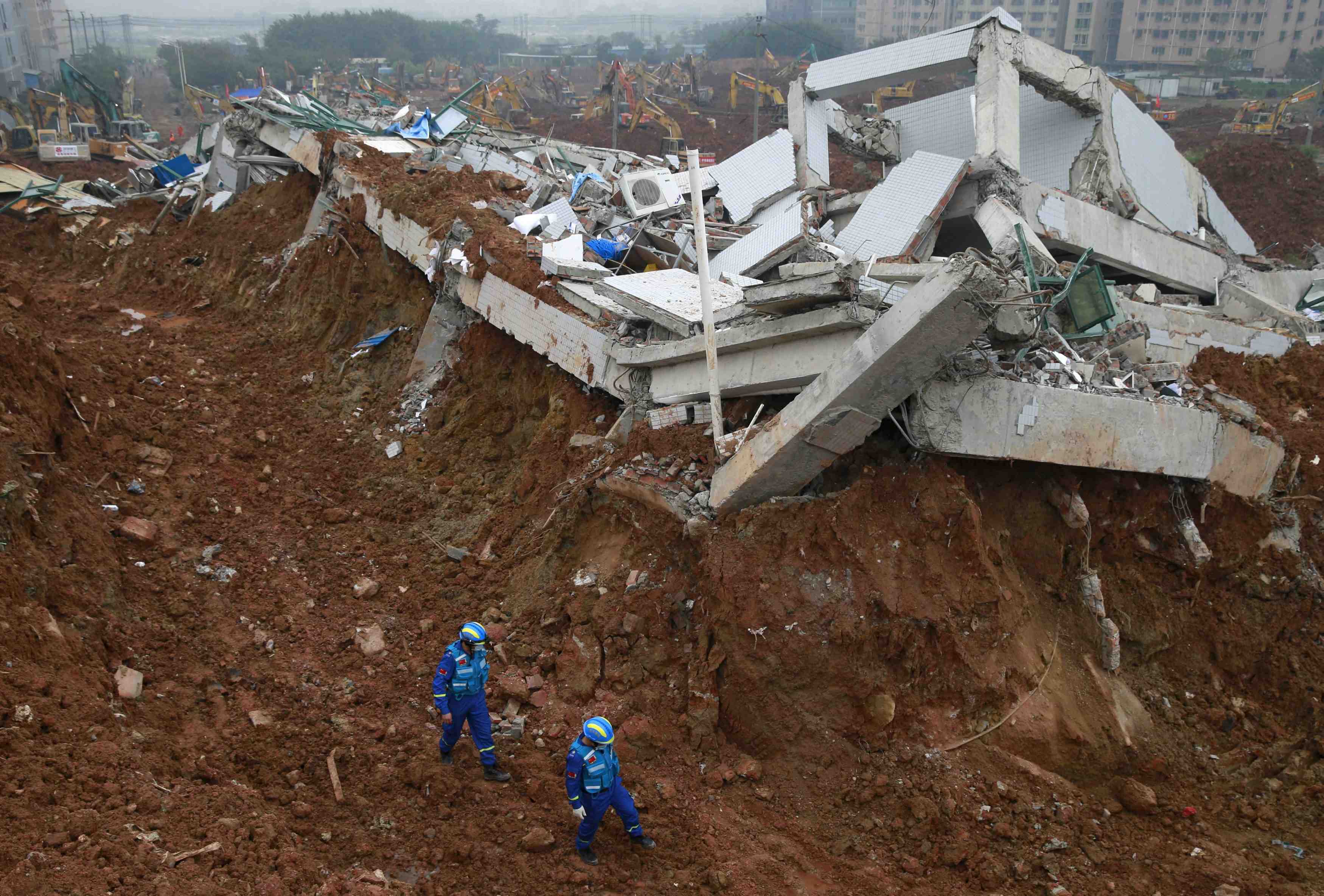 Un responsable chinois se suicide apres le drame de shenzhen