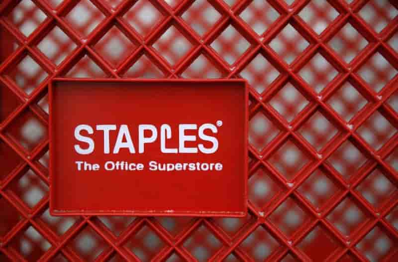 Cerberus et sycamore candidats au rachat de staples